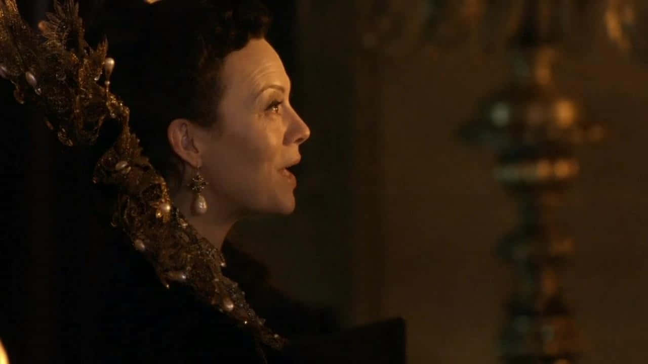 Helen McCrory, black dress, ornate gold jewelry, HD Desktop Wallpaper