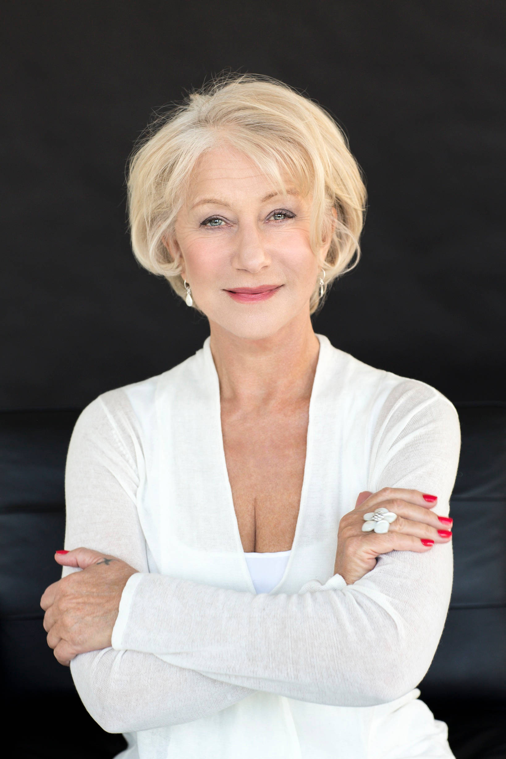 Helen Mirren, white cardigan, black background, Full HD Phone Wallpaper