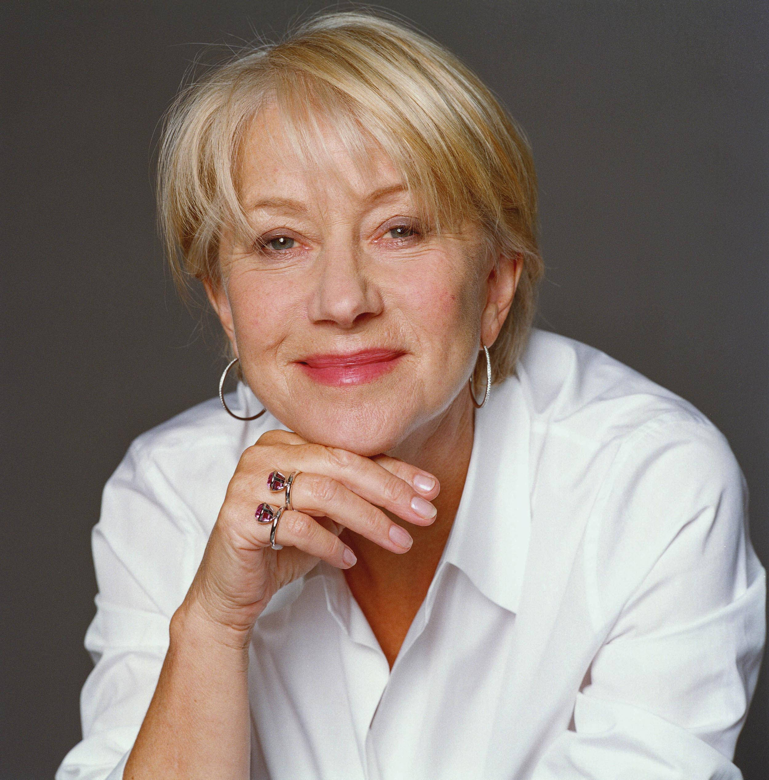 Helen Mirren, blonde hair, hoop earrings, Full HD Phone Wallpaper