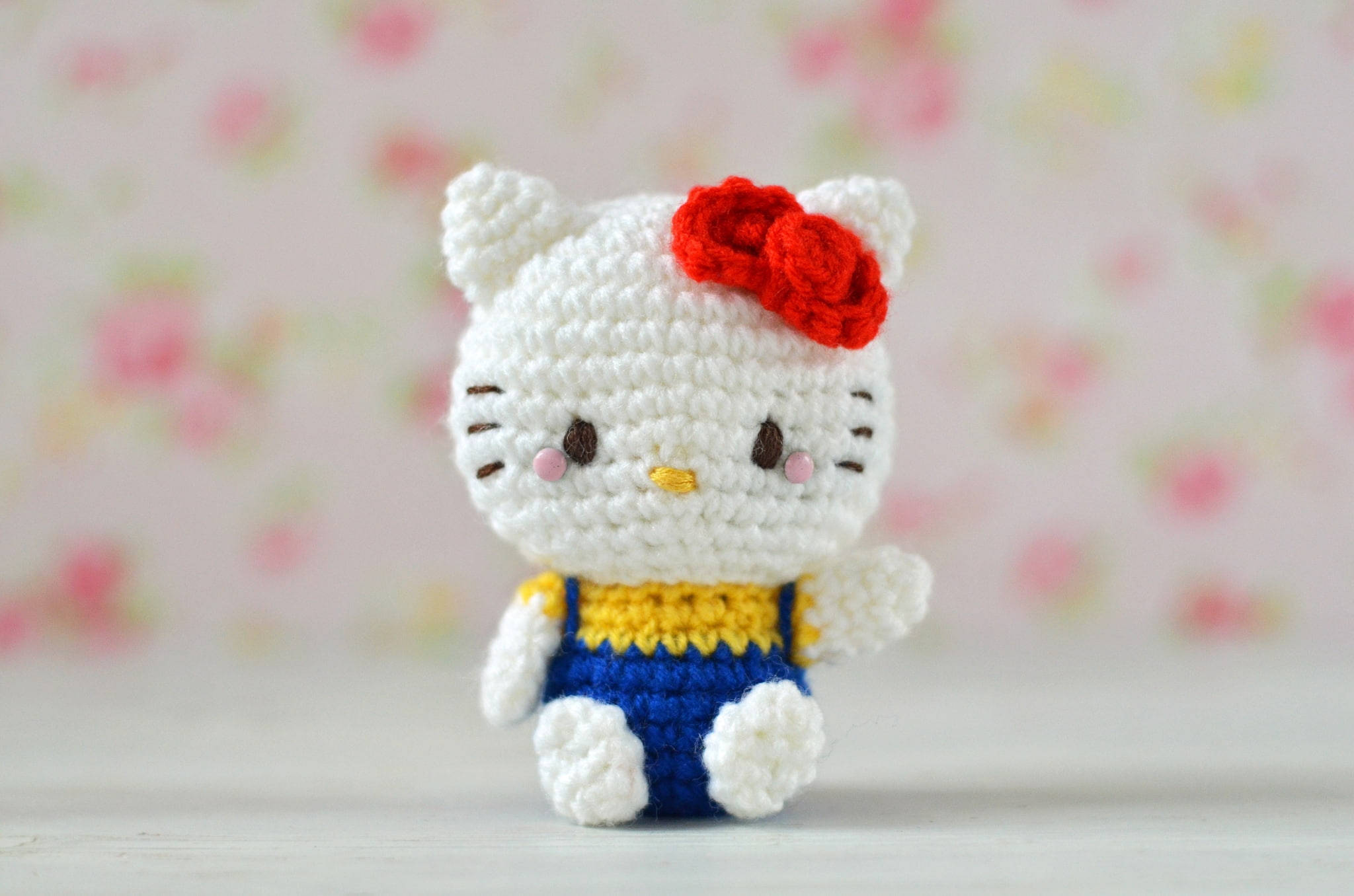 Hello Kitty, crochet doll, red bow, Full HD Desktop Wallpaper