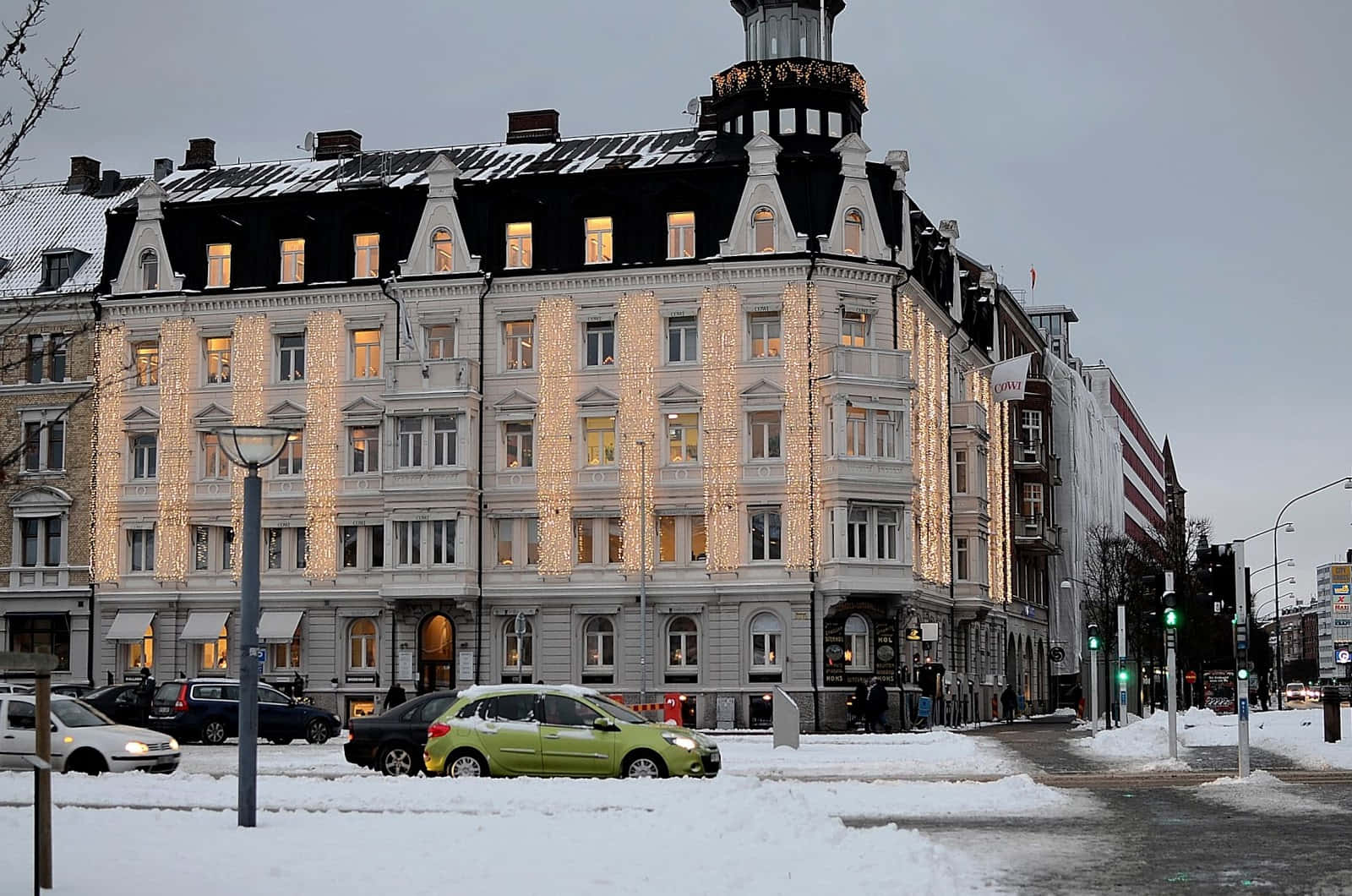 Helsingborg, winter evening, snow, HD Desktop Wallpaper