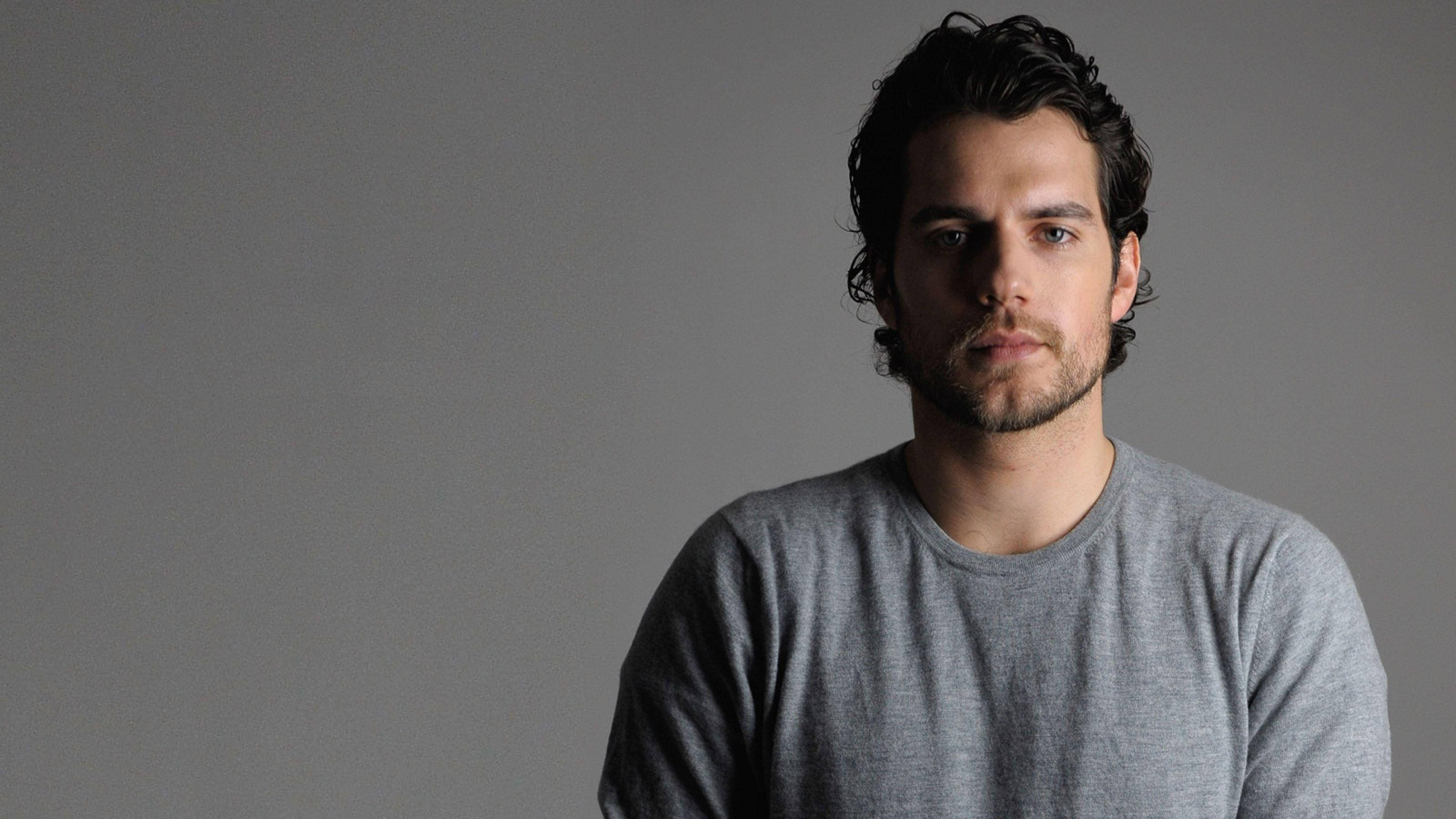 Henry Cavill, dark wavy hair, light beard, 4K Desktop Wallpaper