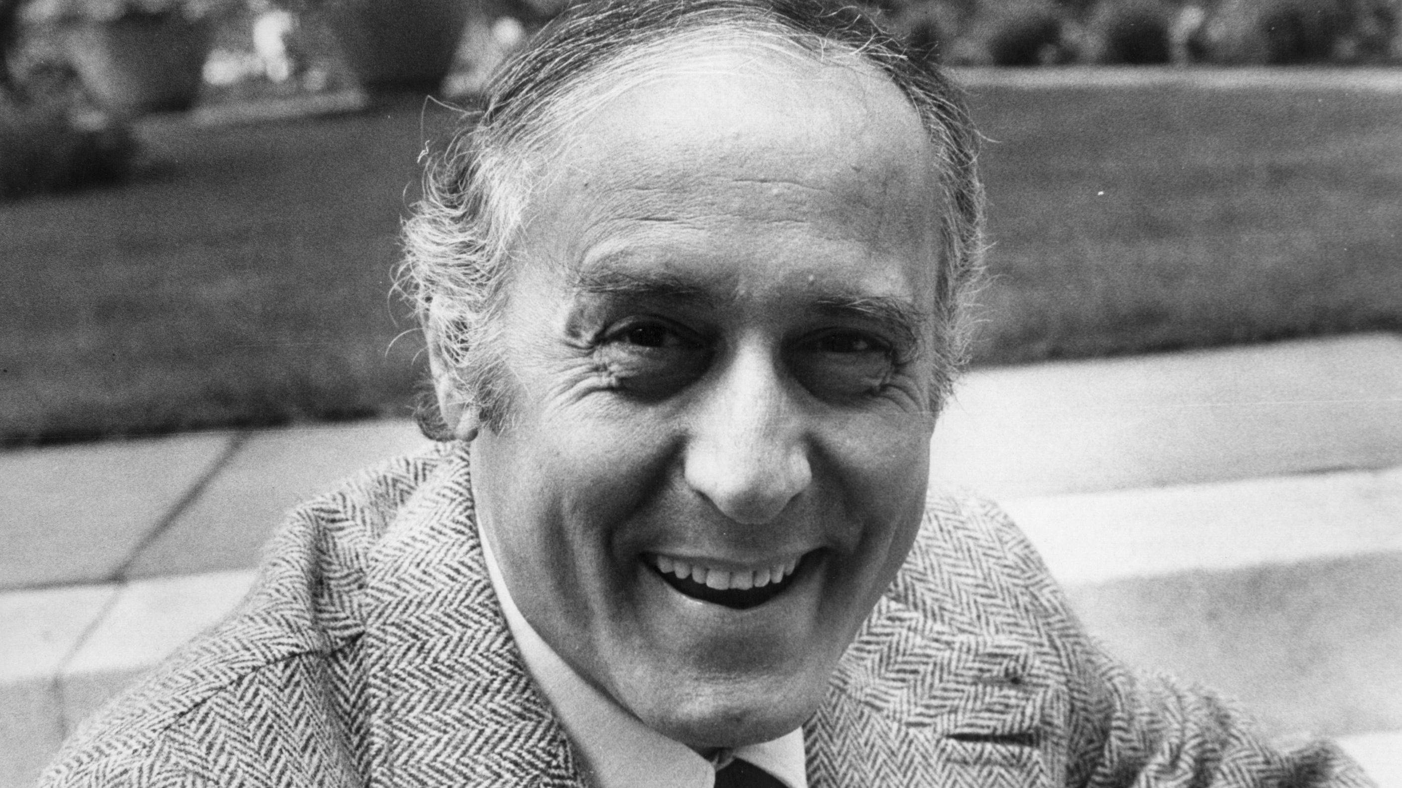 Henry Mancini, 1974, black and white, 2K Desktop Wallpaper