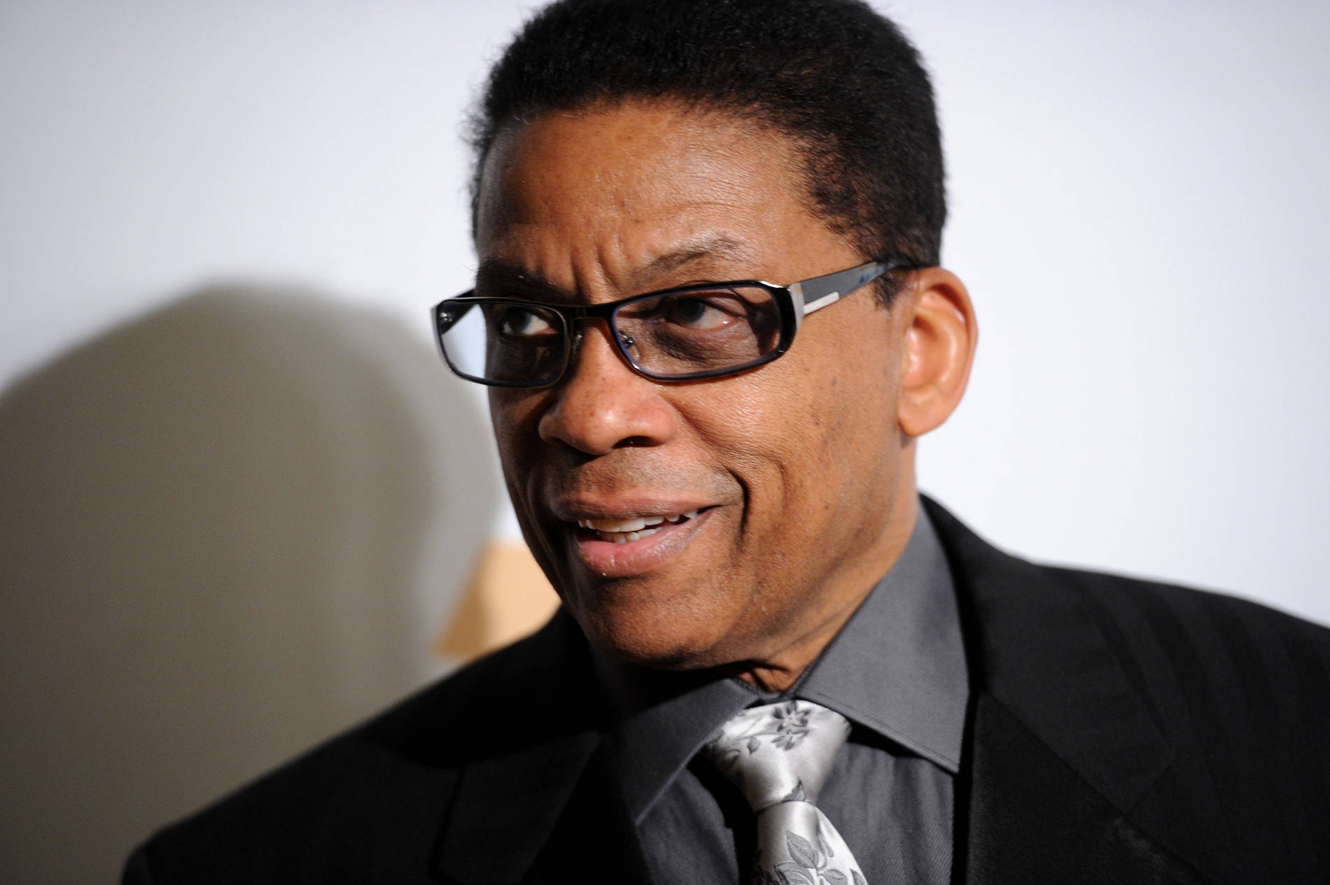Herbie Hancock, 2011 Pre GRAMMY Gala, black suit, HD Desktop Wallpaper