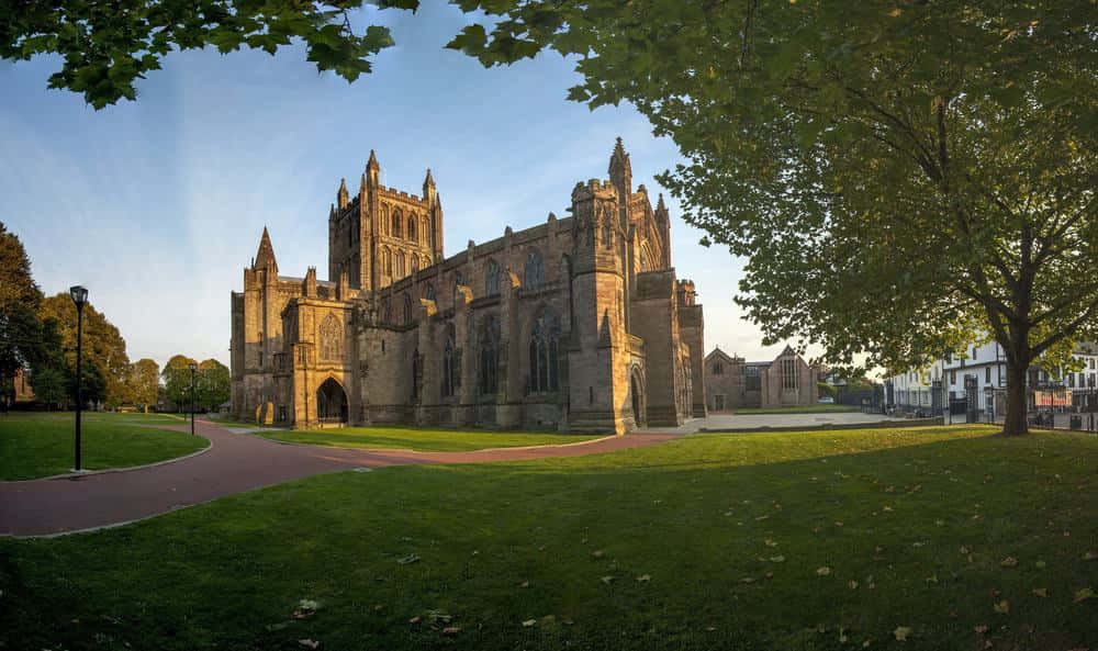 Hereford, United Kingdom, stone cathedral, SD Desktop Wallpaper