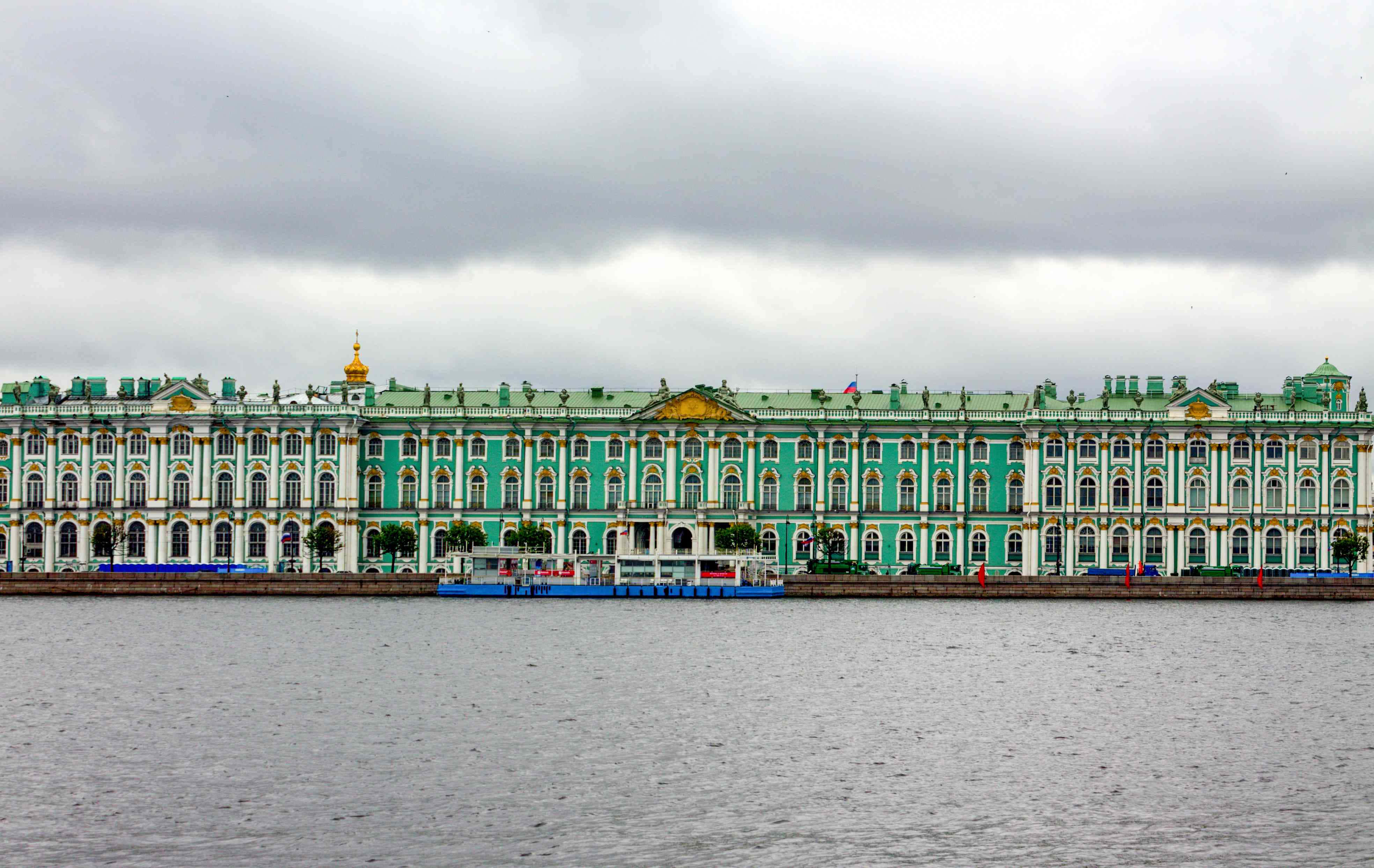 Hermitage Museum, river, green and white baroque palace, 4K Desktop Wallpaper