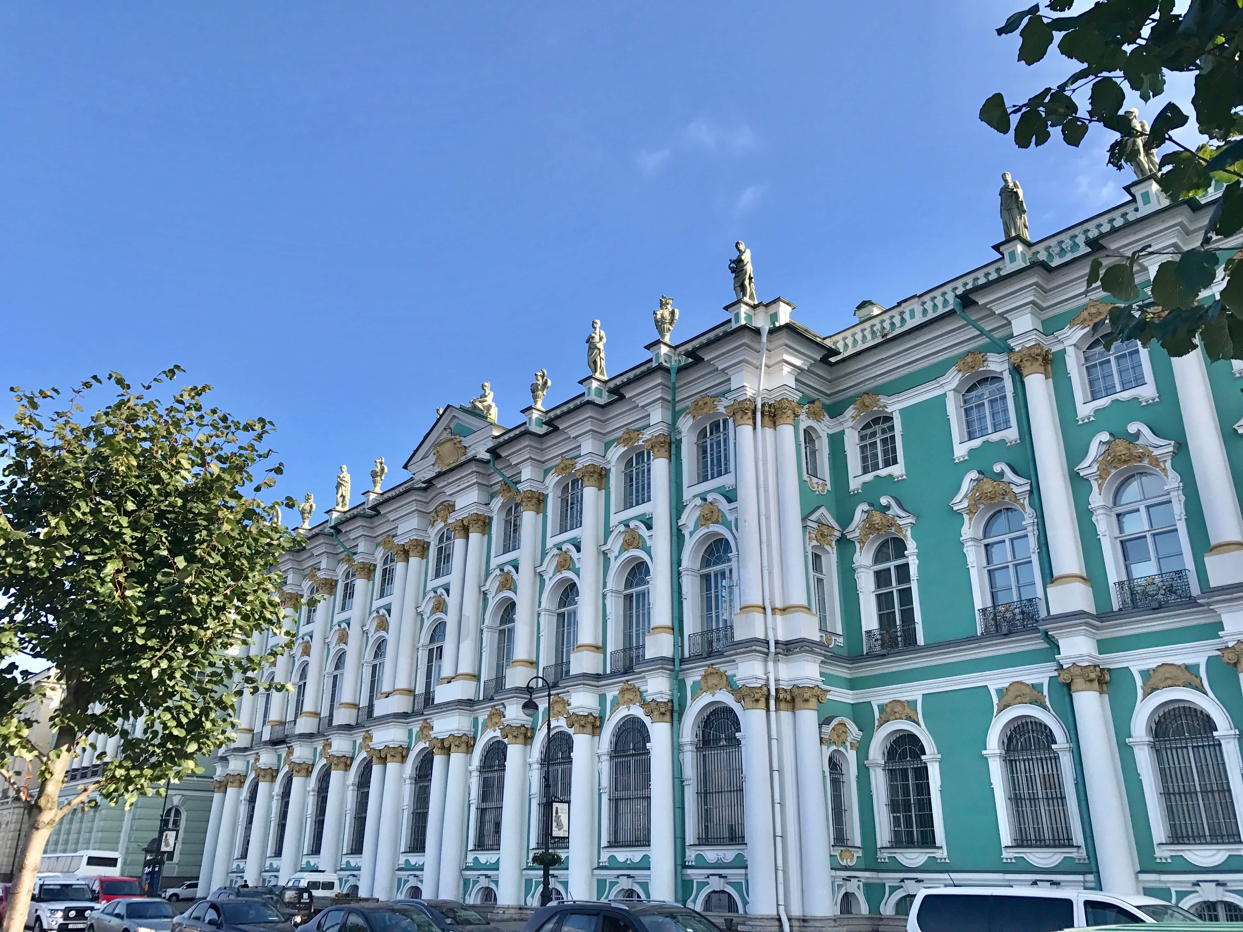 Hermitage Museum, teal and white facades, golden accents, 4K Desktop Wallpaper