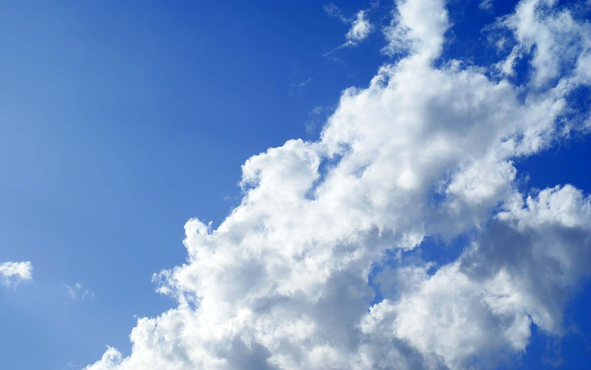 Hi Res Sky, blue sky, fluffy white clouds, Full HD Desktop Wallpaper