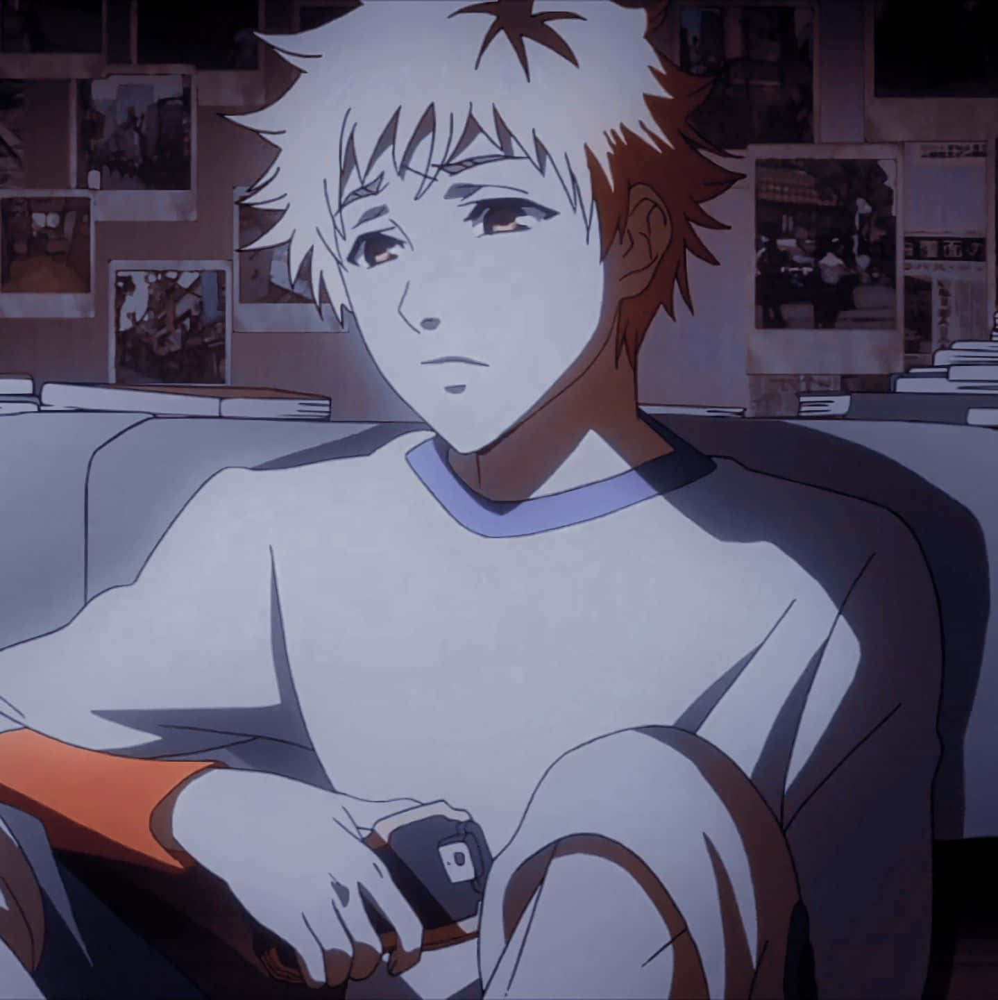 Hideyoshi Nagachika, spiky white and brown hair, couch, HD Phone Wallpaper