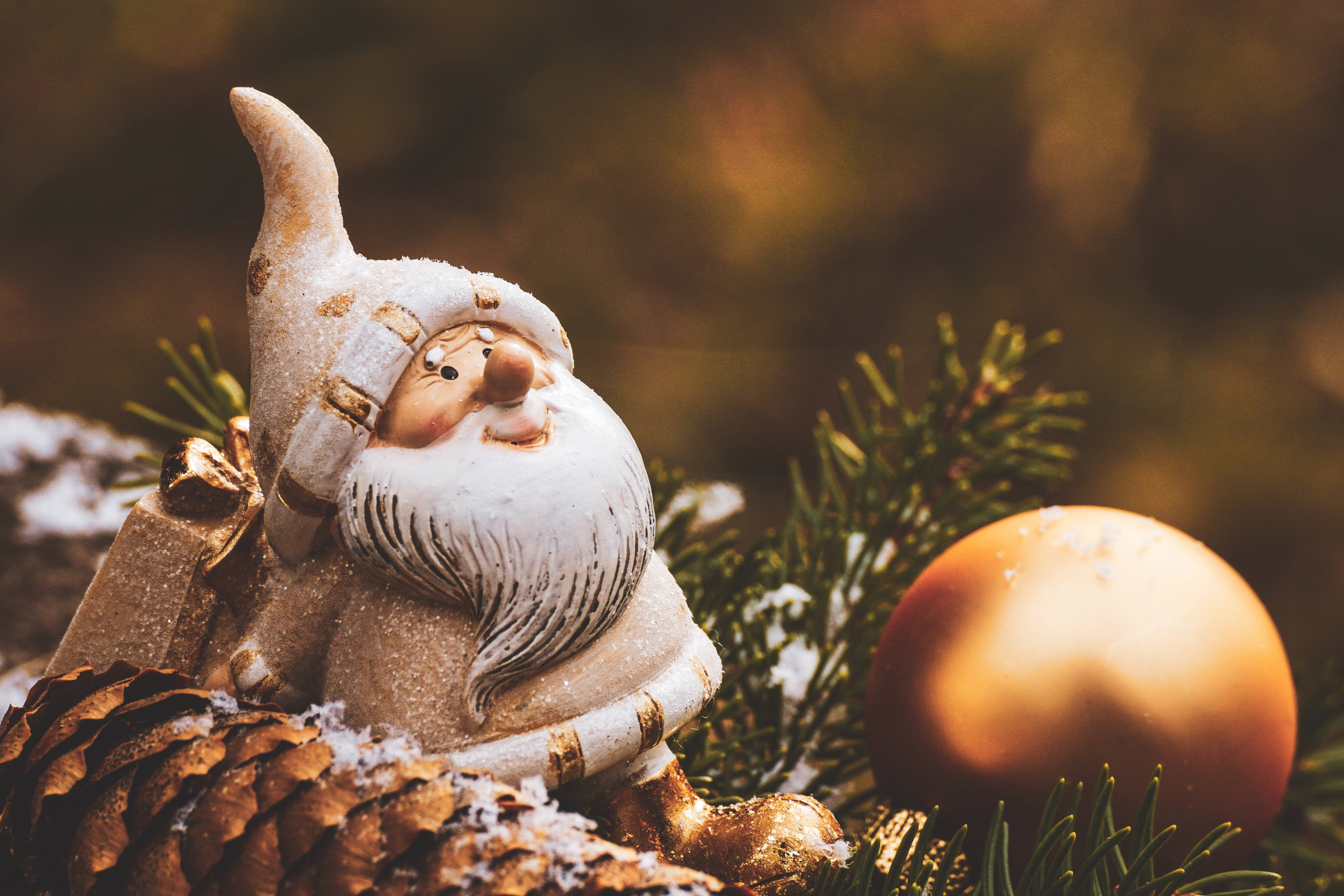 golden santa, festive gnome figurine, snowy beard, 5K Desktop Wallpaper
