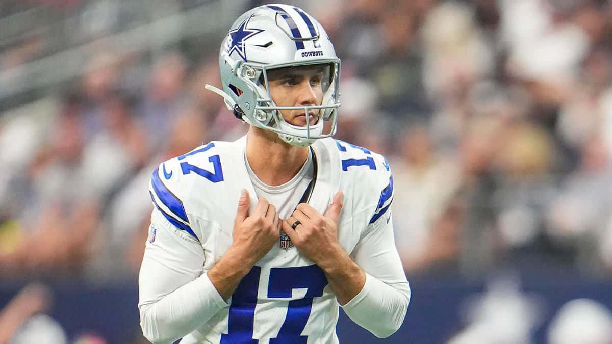 Dallas Cowboys, quarterback, white and blue uniform, SD Desktop Wallpaper