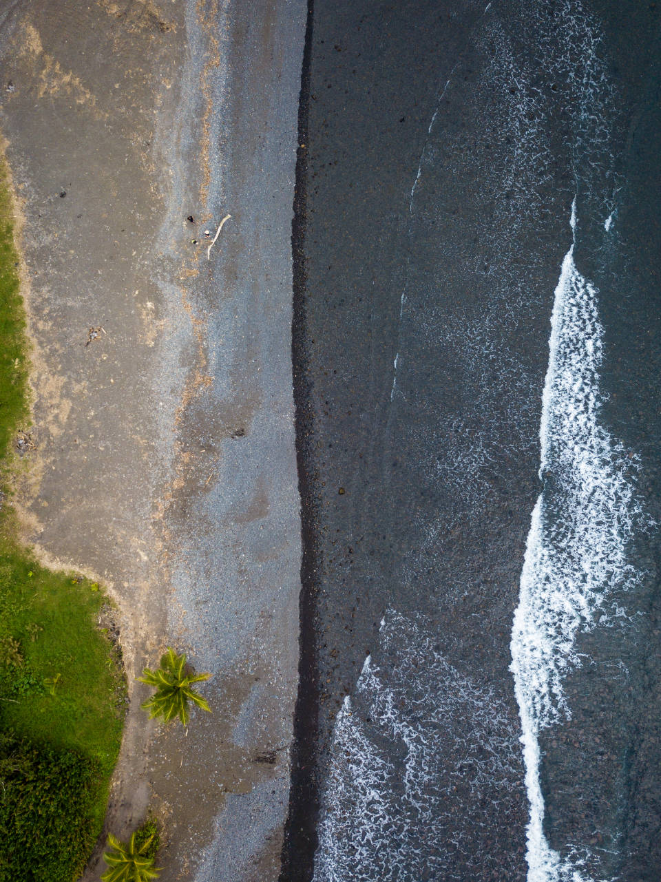 High Resolution iPhone, ocean, volcanic sand beach, HD Phone Wallpaper