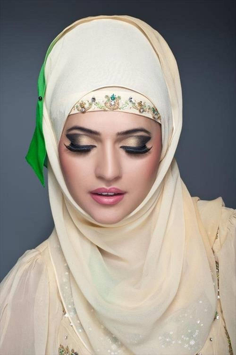 elegant hijab girl, gold eye makeup, cream hijab, HD Phone Wallpaper