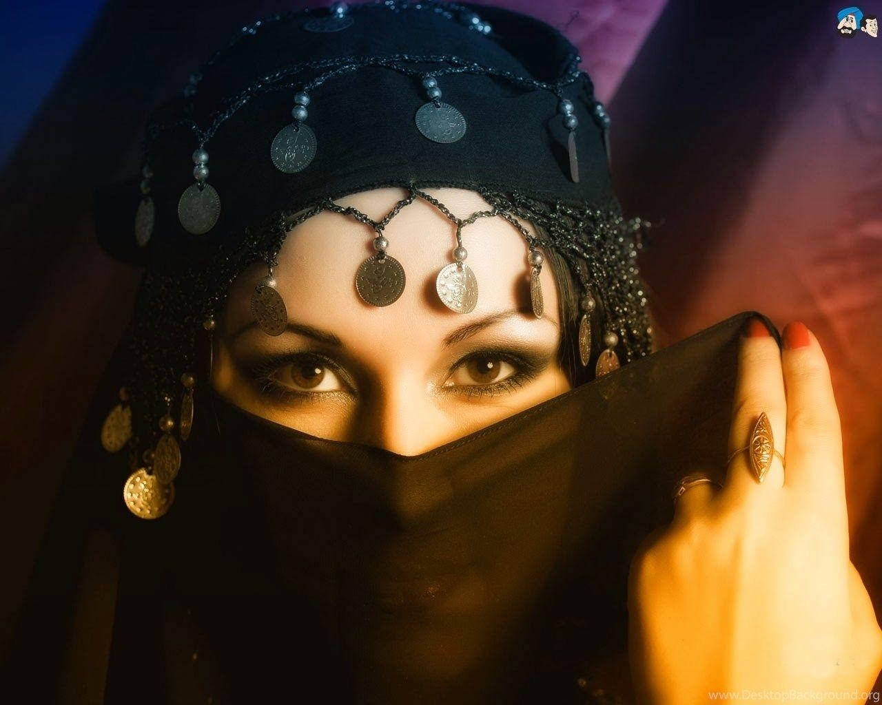 hijab, ornate black headwear, dangling coins, HD Desktop Wallpaper
