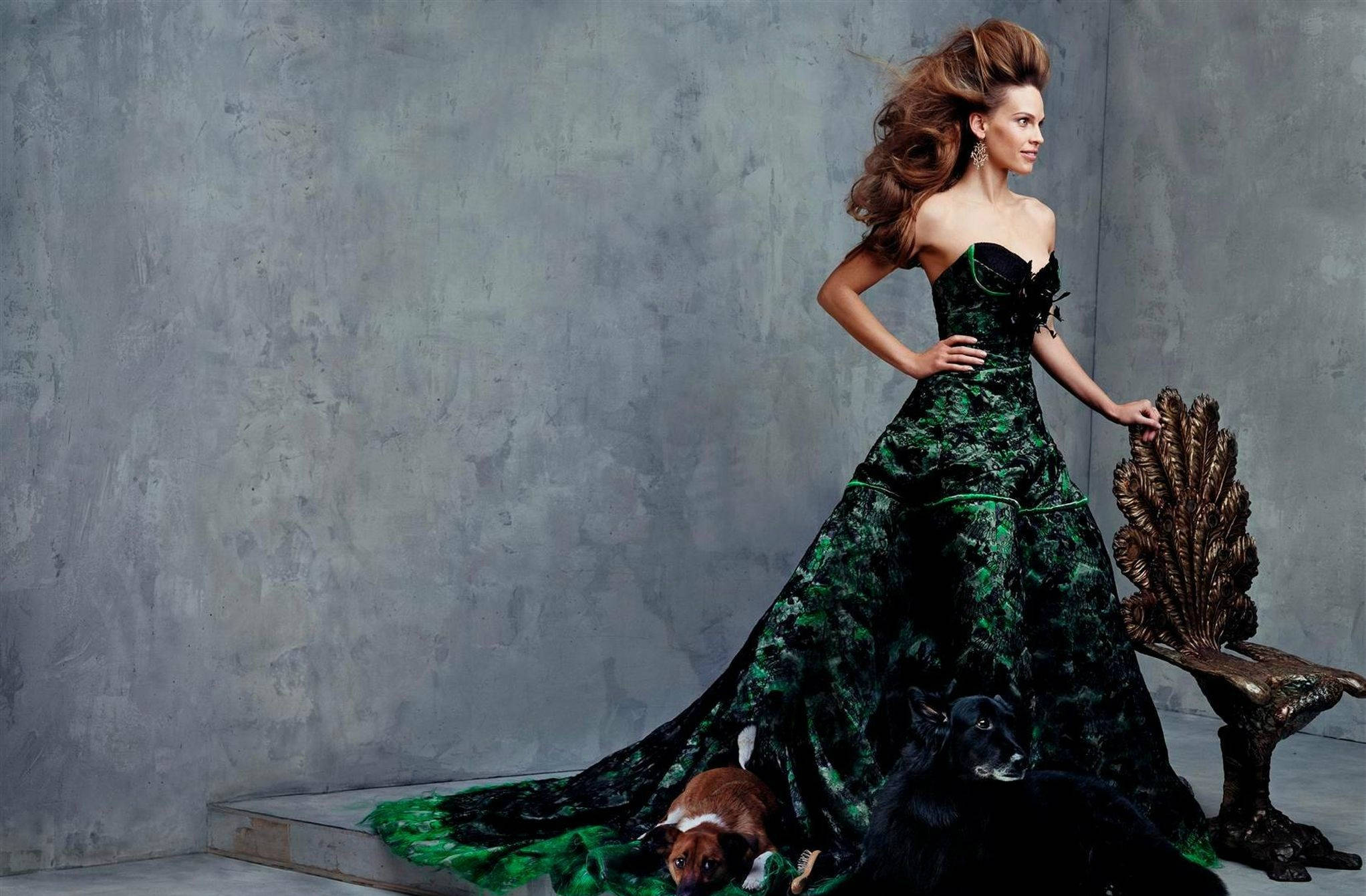 Hilary Swank, 2005 Vogue Magazine Photoshoot, dramatic green gown, Full HD Desktop Wallpaper