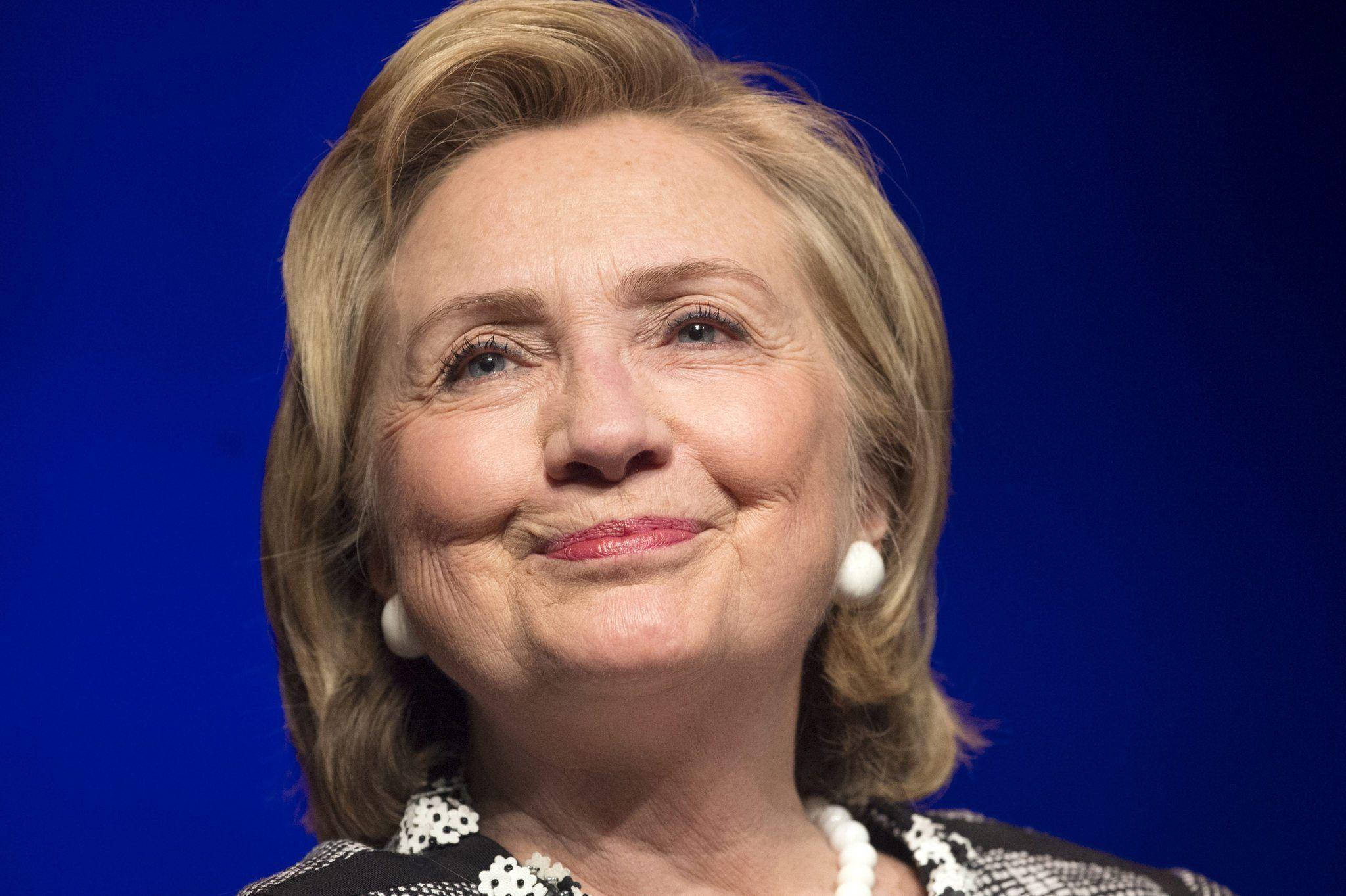 Hillary Clinton, solid blue background, pearl earrings, Full HD Desktop Wallpaper