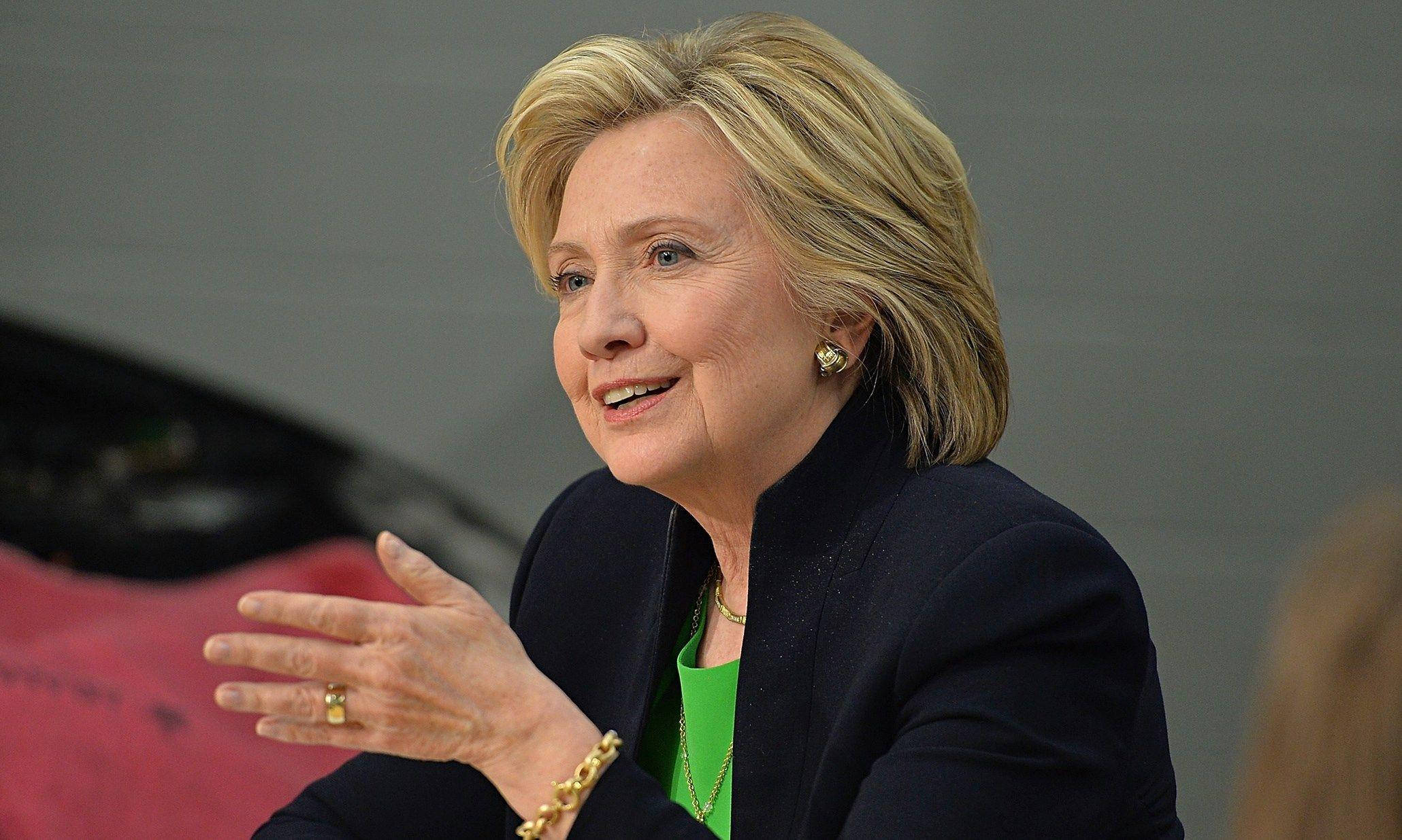 Hillary Clinton, dark blazer, green top, Full HD Desktop Wallpaper