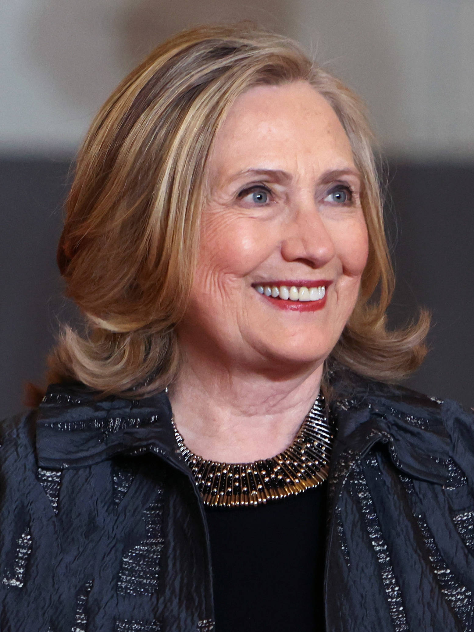 Hillary Clinton, black textured jacket, beaded necklace, Full HD Phone Wallpaper