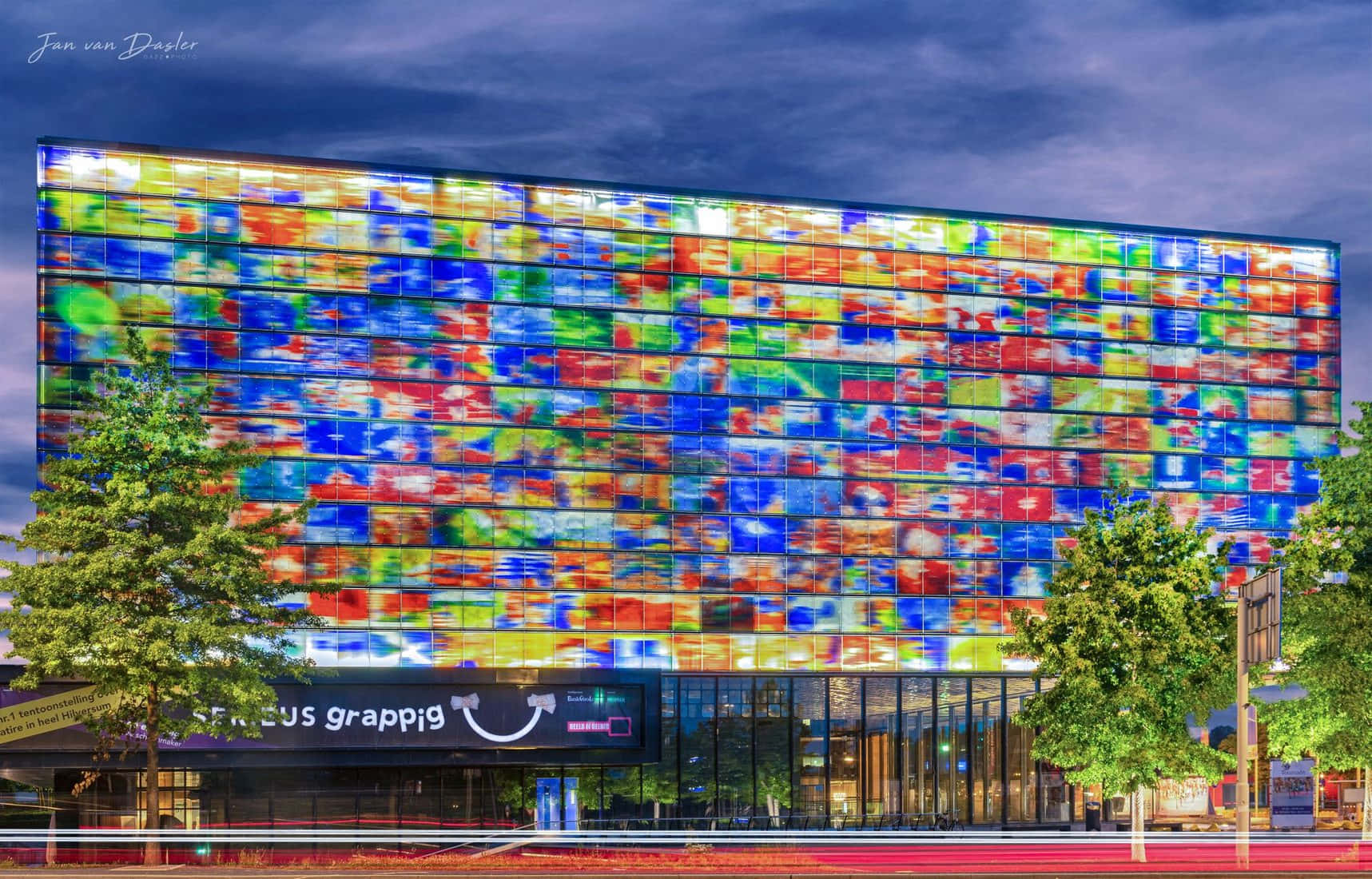 Hilversum, colorful institute building, modern building facade, HD Desktop Wallpaper