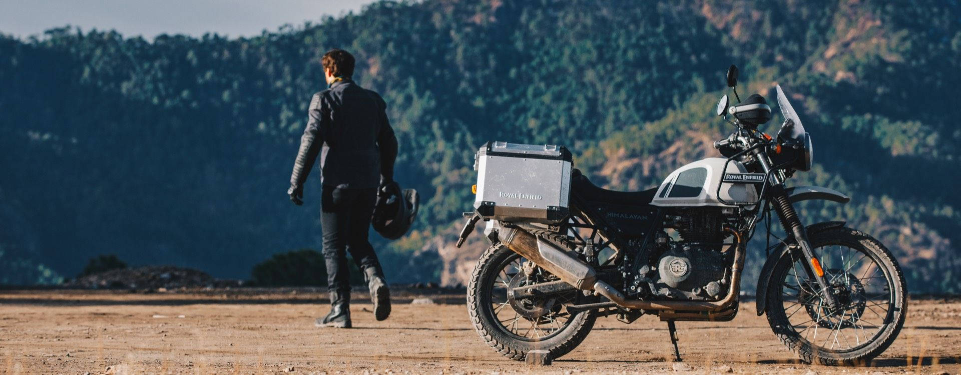 Himalayan, rugged adventure motorcycle, dusty plain, Full HD Desktop Wallpaper