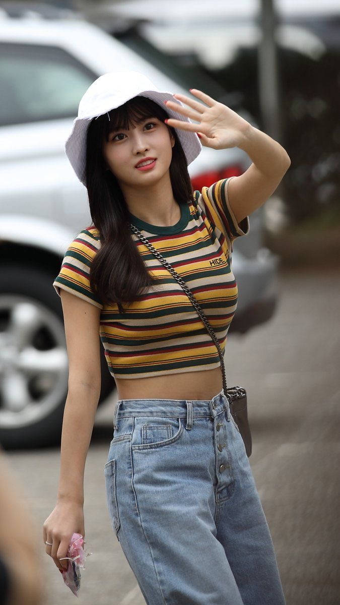 Hirai Momo, striped crop top, denim jeans, SD Phone Wallpaper