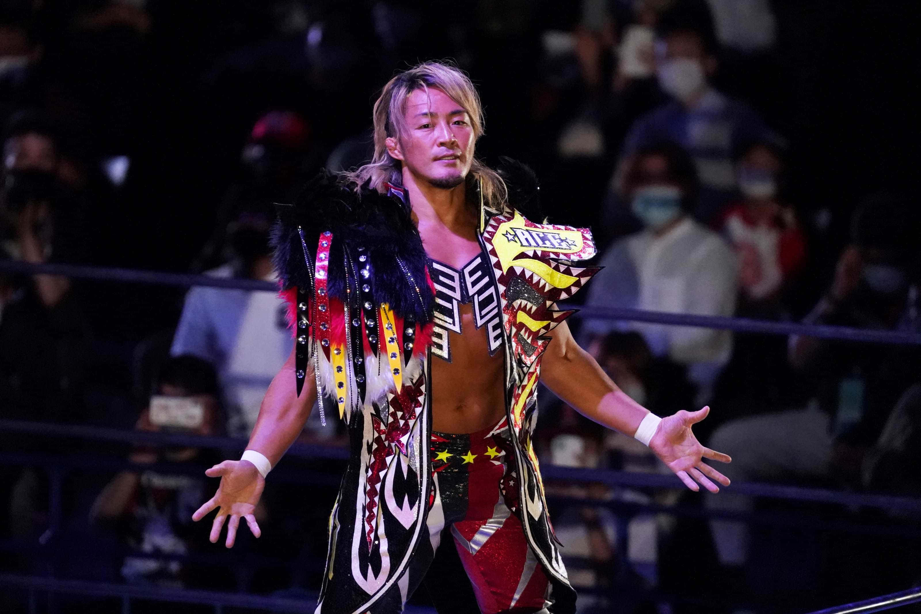 Hiroshi Tanahashi, tribal-themed costume, black feathers, 2K Desktop Wallpaper