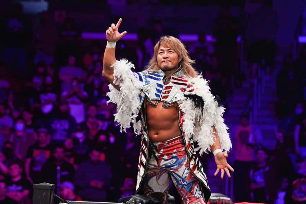Hiroshi Tanahashi, feathered white and red costume, purple lit crowd, SD Desktop Wallpaper