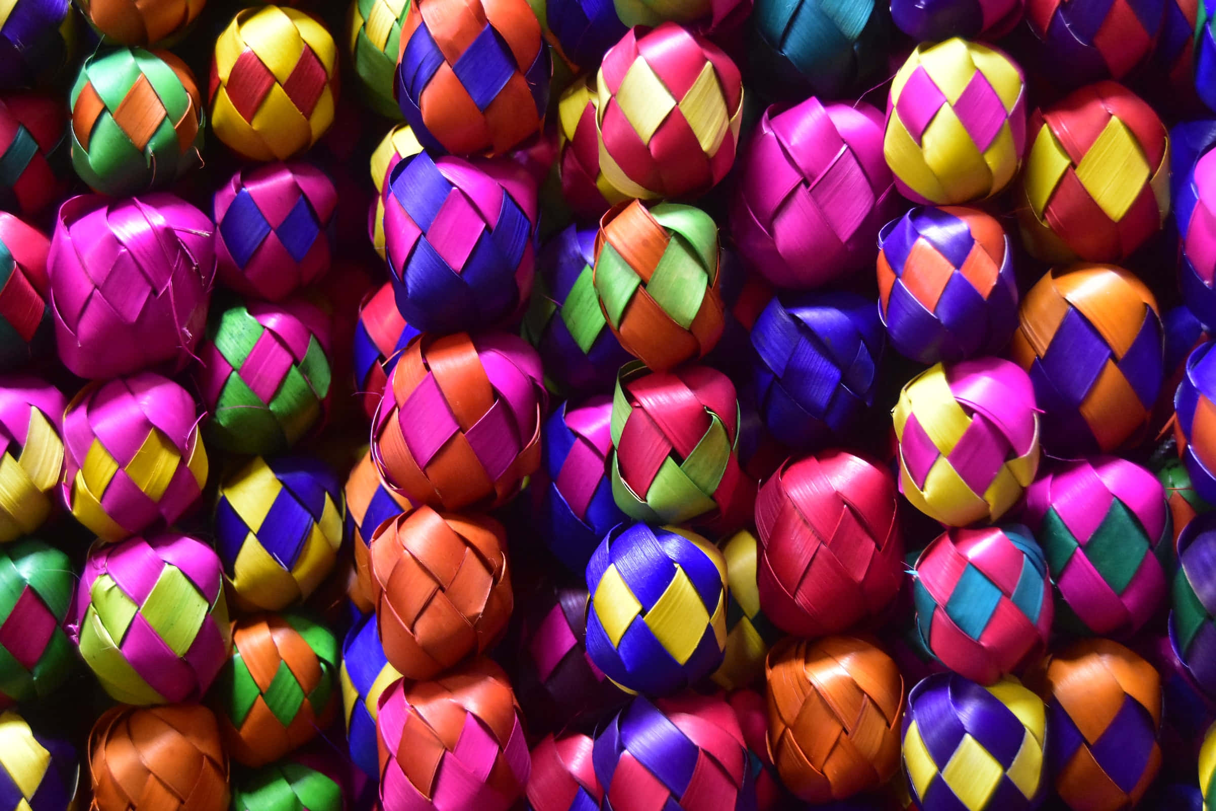 Hispanic, 2400 x 1600, colorful beads, Full HD Desktop Wallpaper