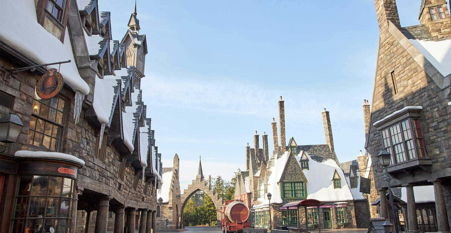 Hogsmeade, snow-capped rooftops, warm glowing windows, HD Desktop Wallpaper