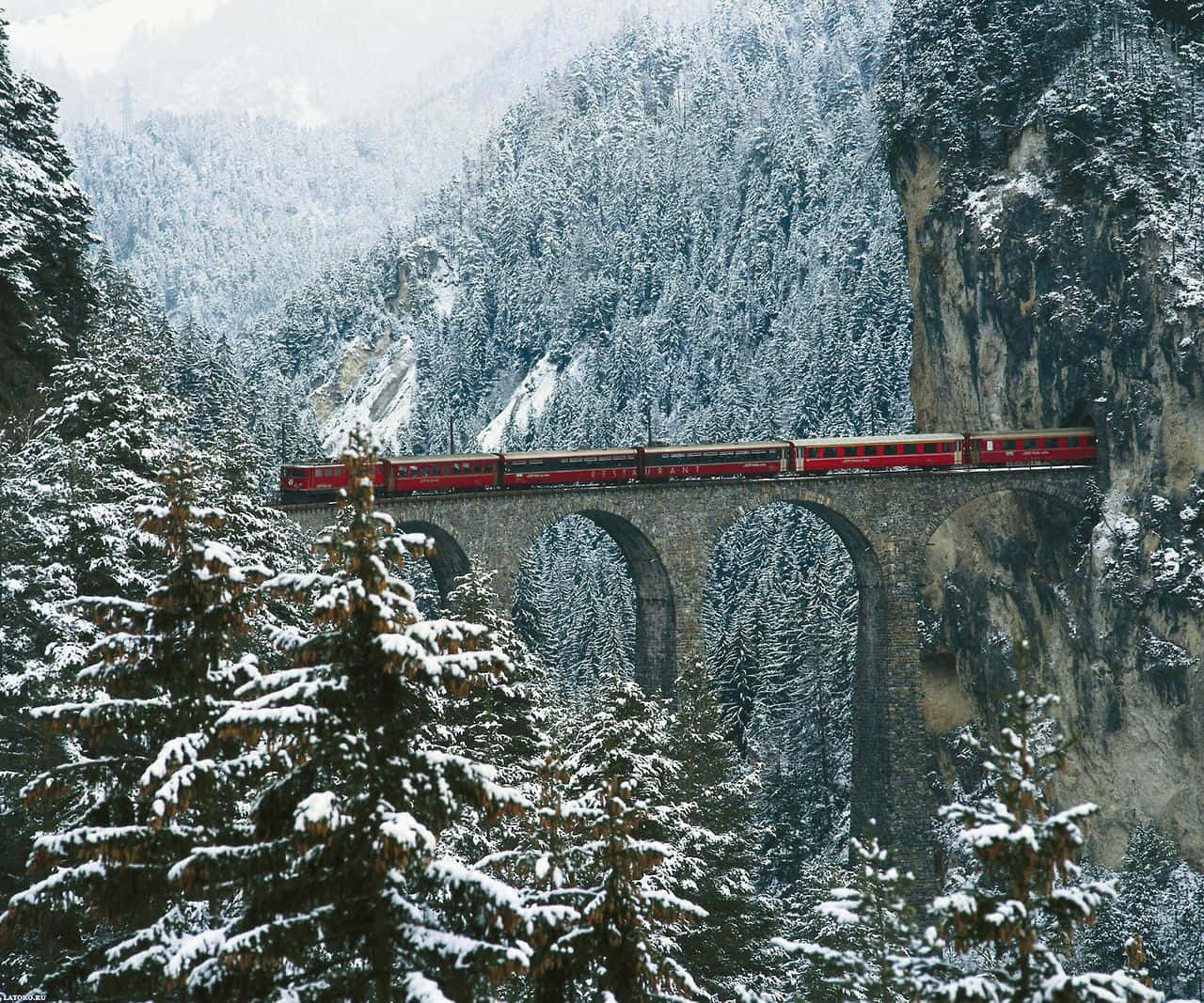 Hogwarts Express, red train, stone viaduct, HD Desktop Wallpaper
