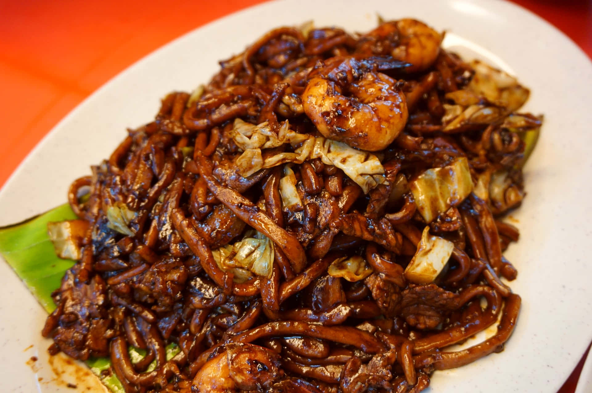 Hokkien Mee, smoked black sauce, glossy stir-fried noodles, Full HD Desktop Wallpaper