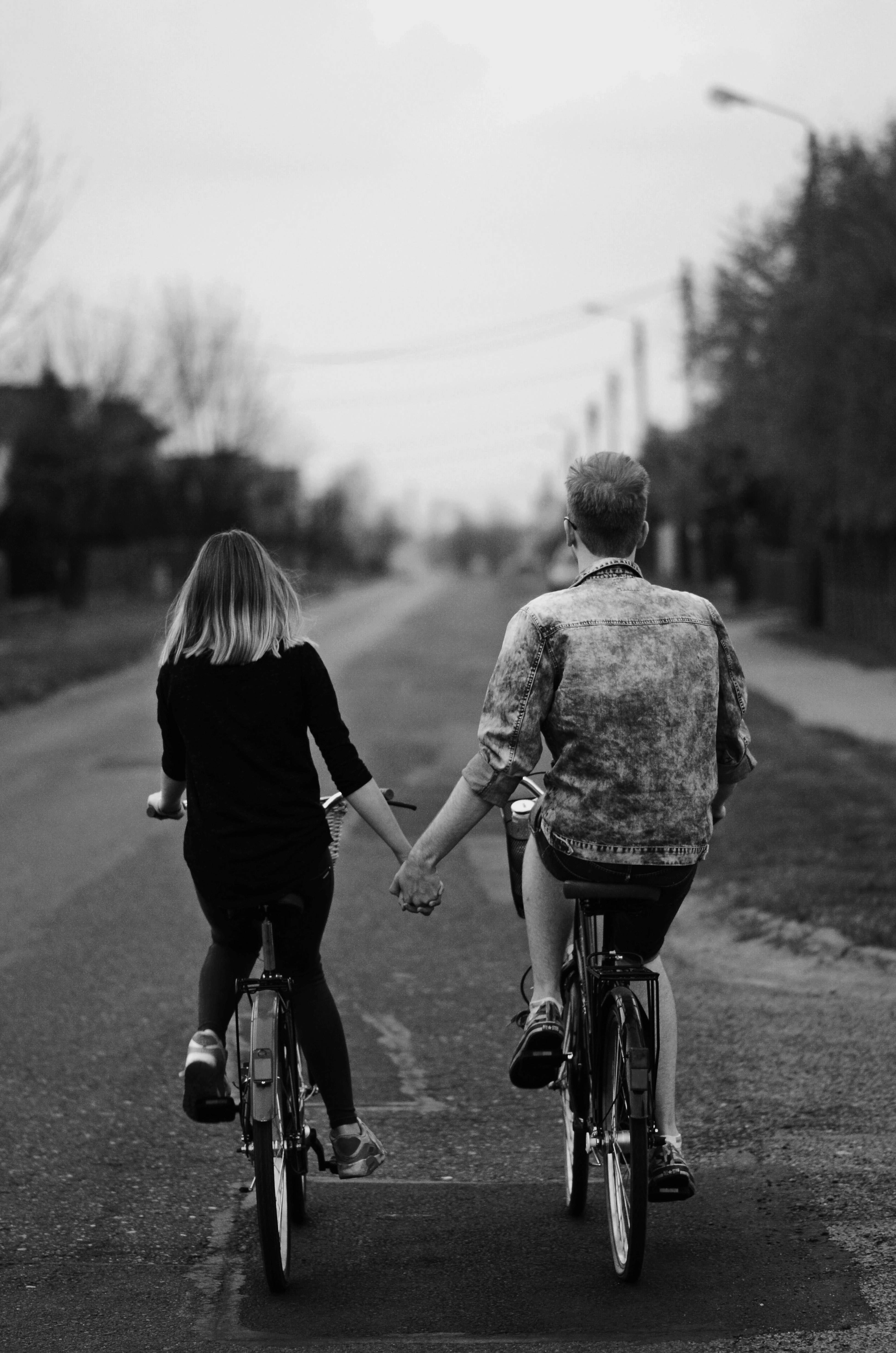 black and white, couple, holding hands, 4K Phone Wallpaper