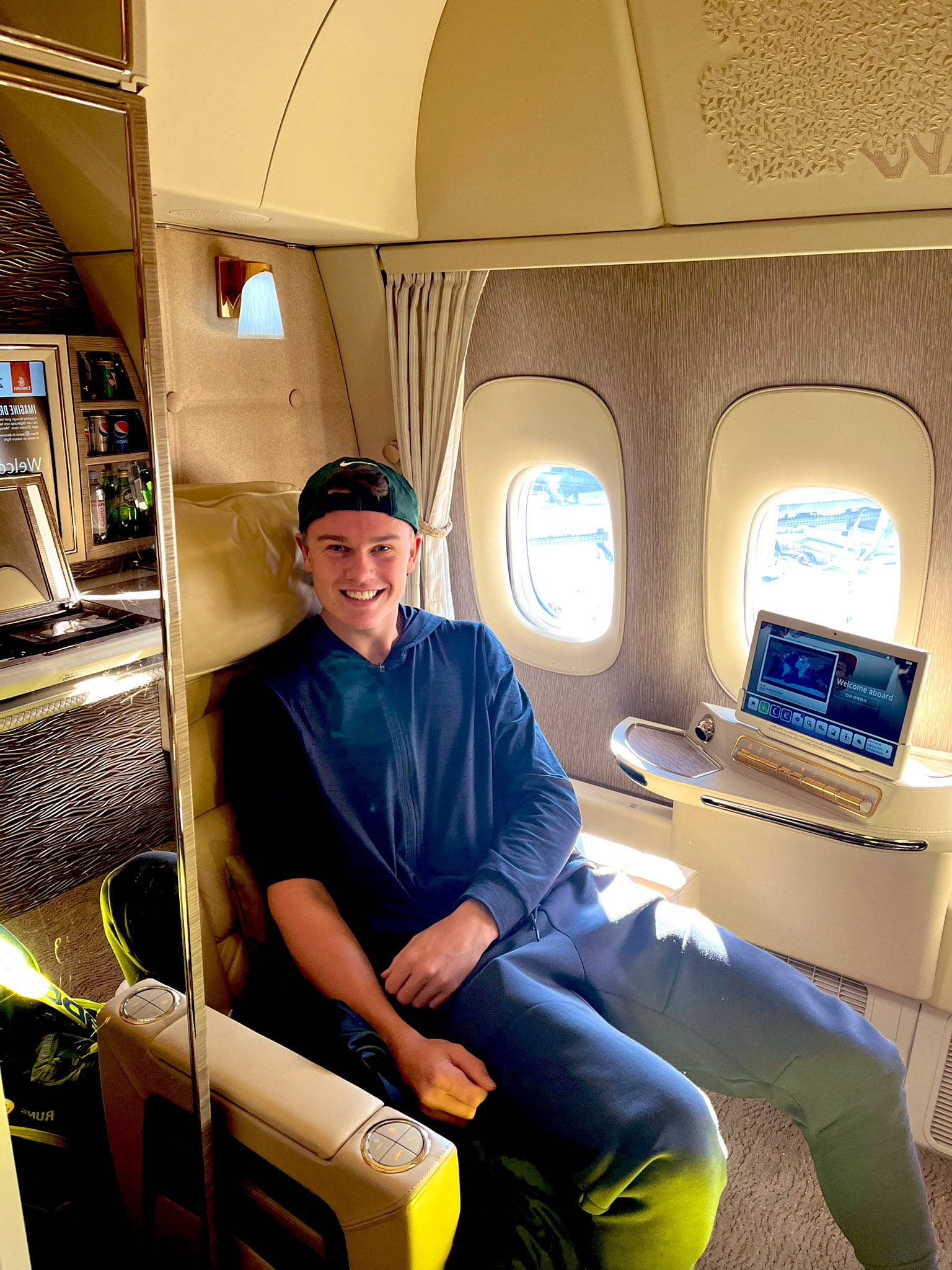 Holger Rune, blue hoodie, luxurious private jet cabin, Full HD Phone Wallpaper