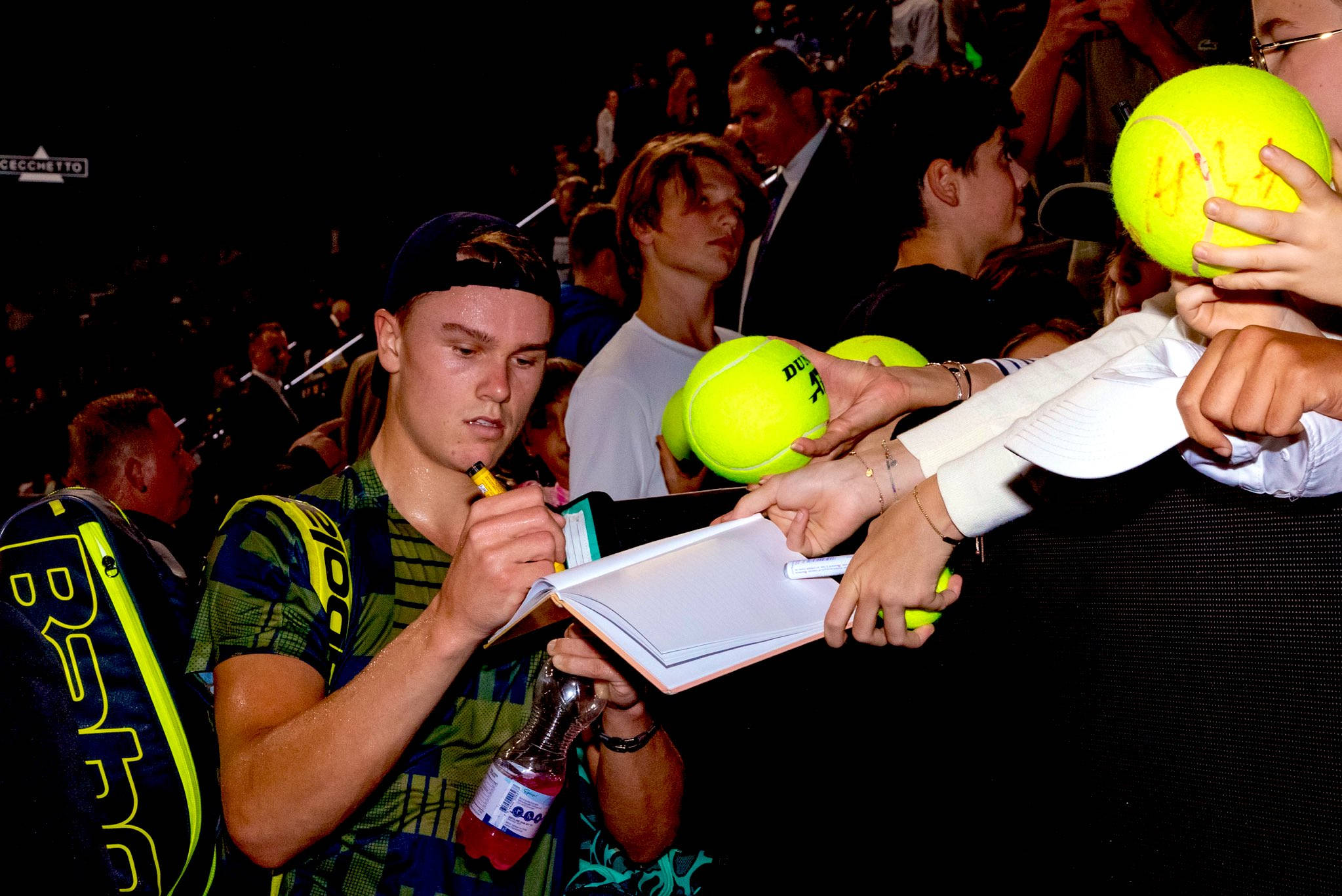 Holger Rune, patterned shirt, bright yellow tennis balls, Full HD Desktop Wallpaper