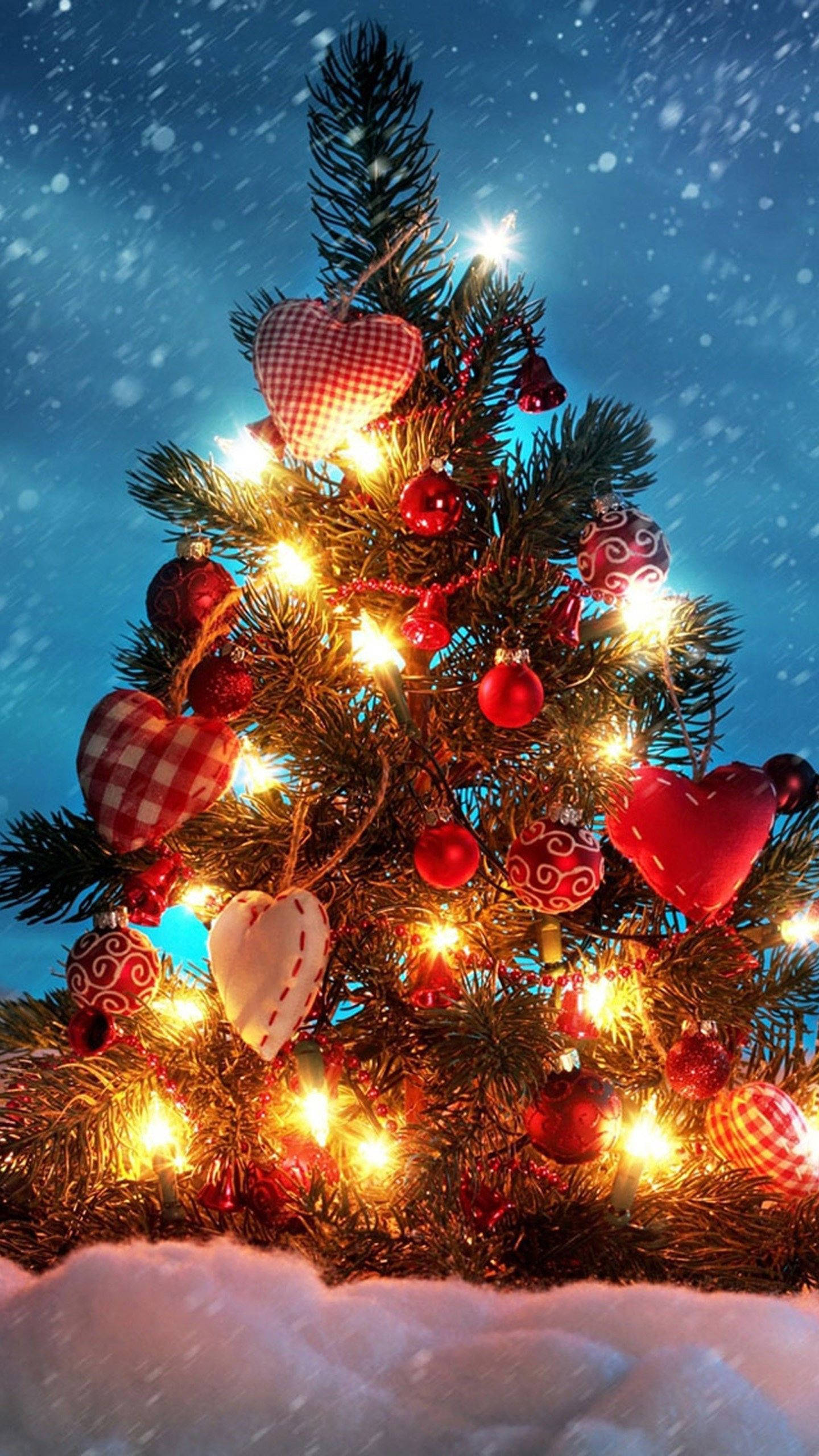 Christmas tree, red hearts, ornaments, 2K Phone Wallpaper