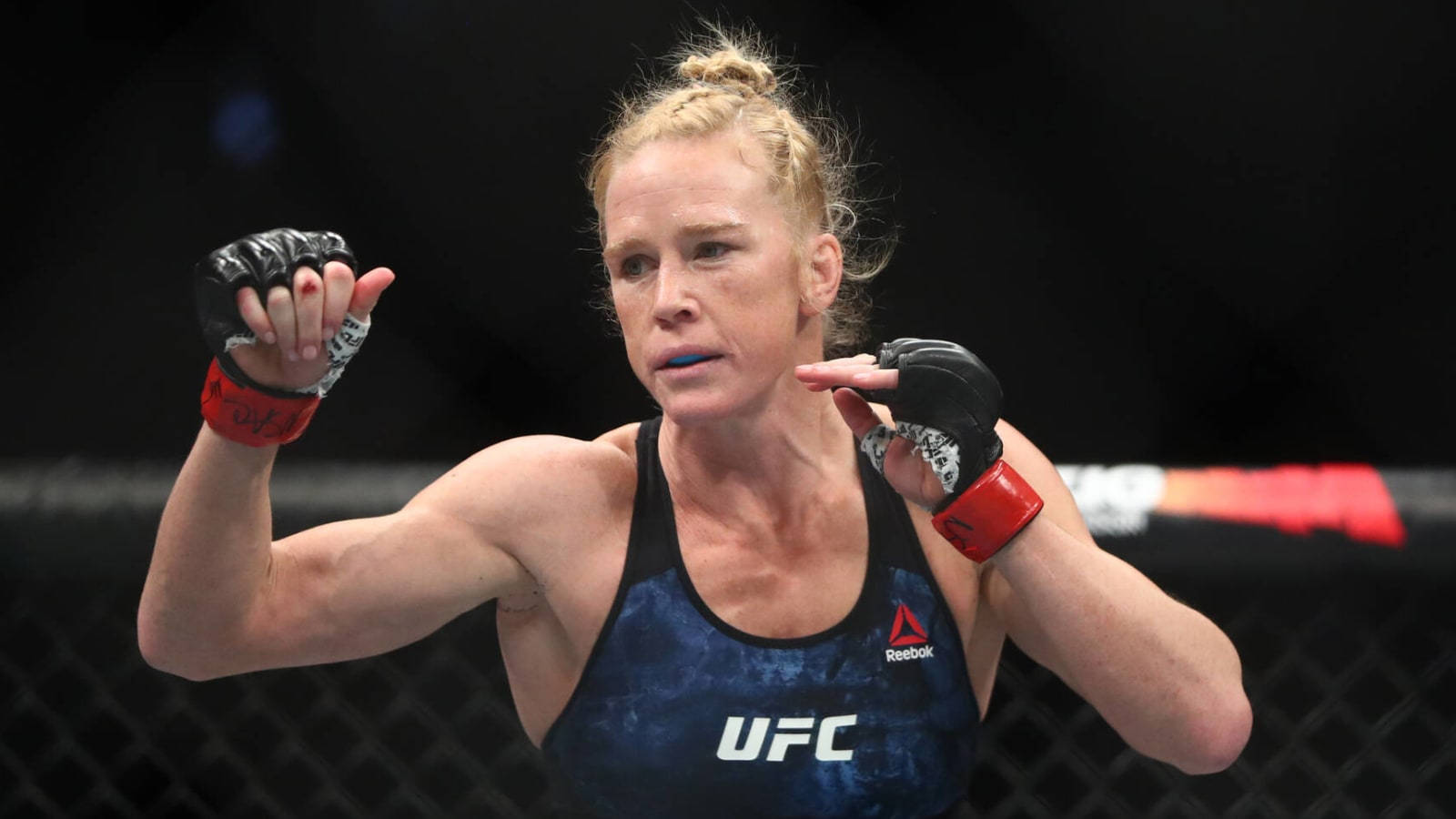 Holly Holm, UFC tank top, red gloves, HD Desktop Wallpaper