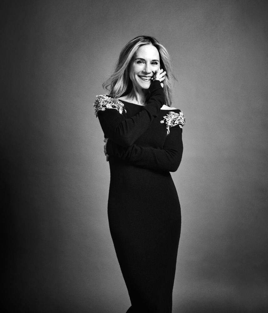 Holly Hunter, black dress, ornate shoulder details, SD Phone Wallpaper