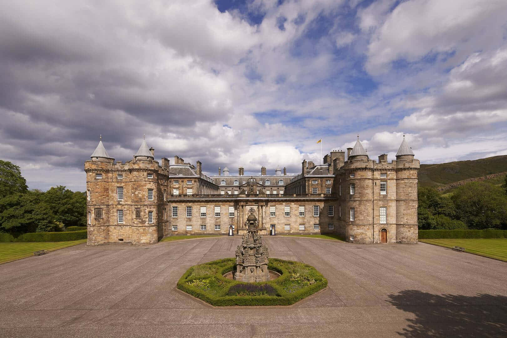 Holyrood Palace, stone towers, turrets, HD Desktop Wallpaper