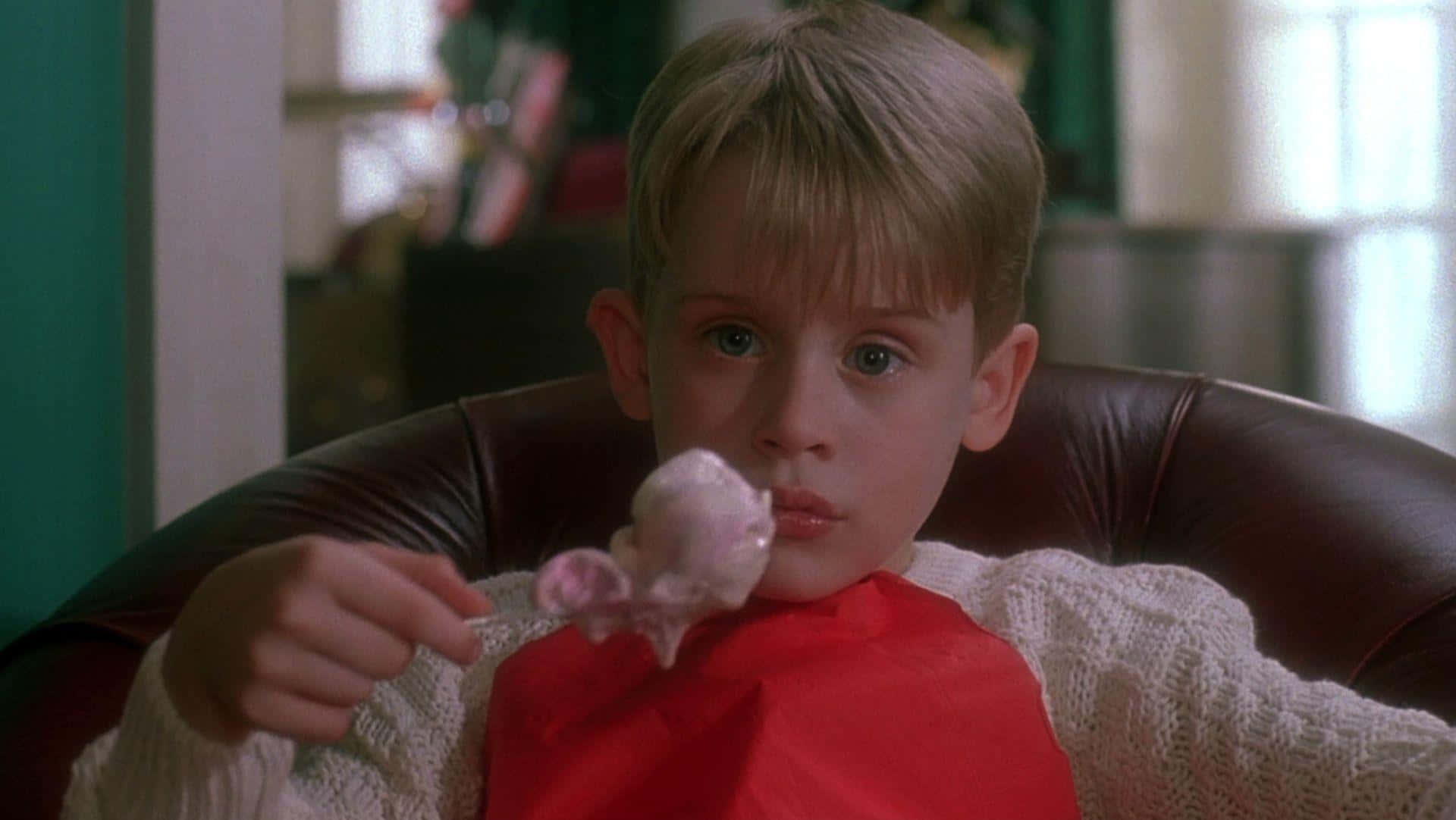 Home Alone, young boy, blonde hair, Full HD Desktop Wallpaper