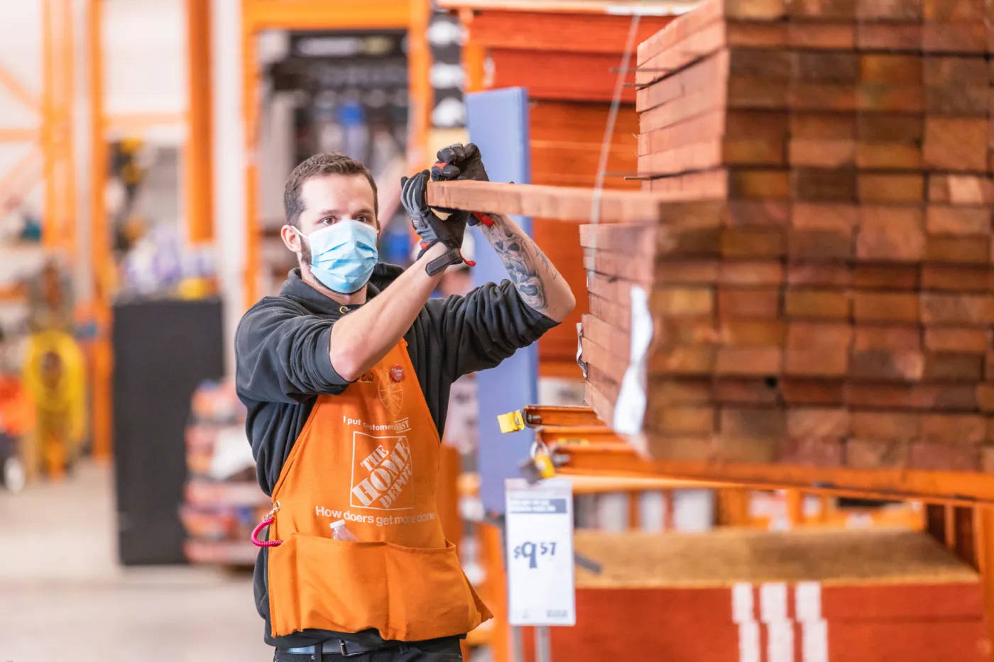 Home Depot, orange apron, wooden plank, HD Desktop Wallpaper