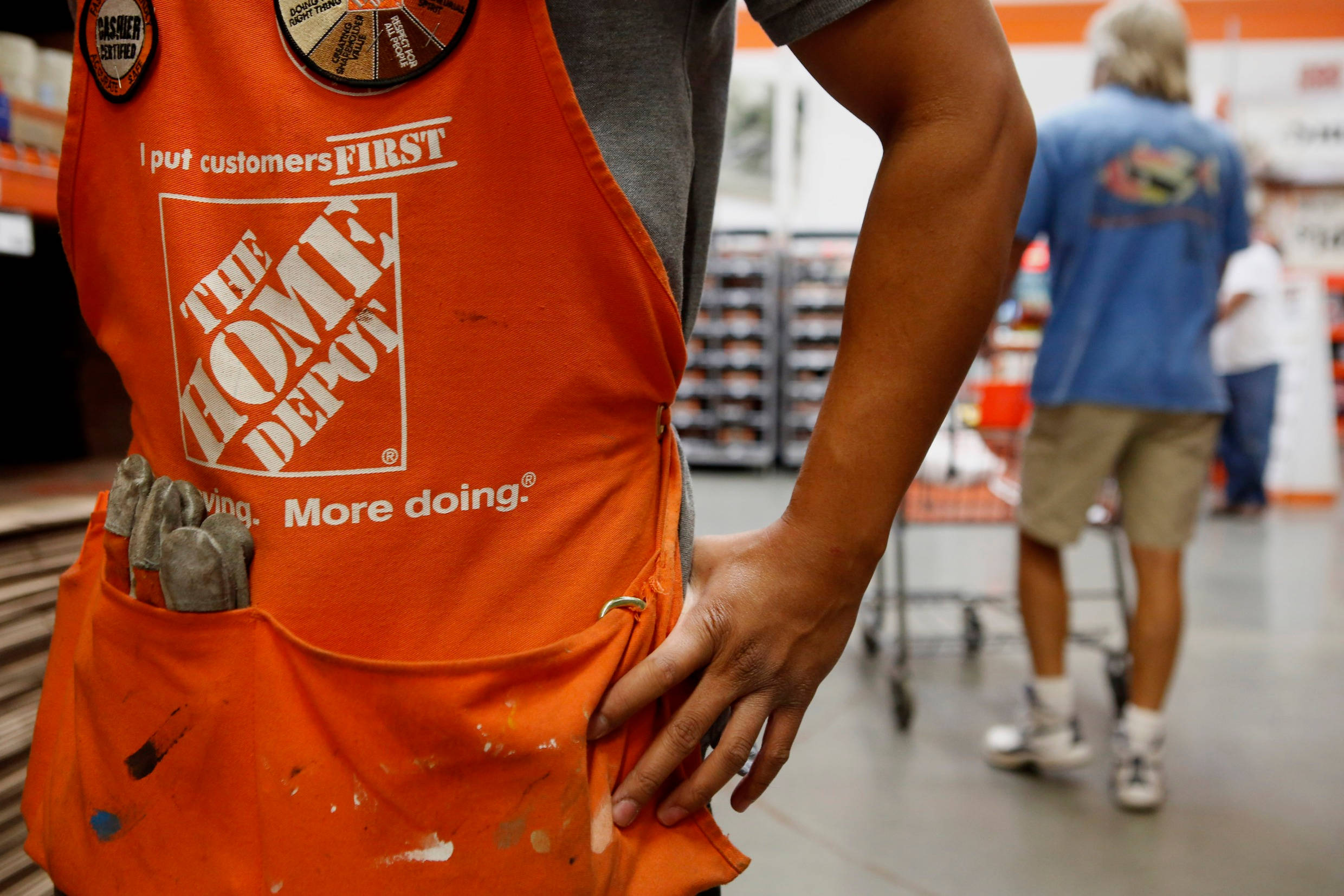 Home Depot, orange apron, tools in pocket, Full HD Desktop Wallpaper