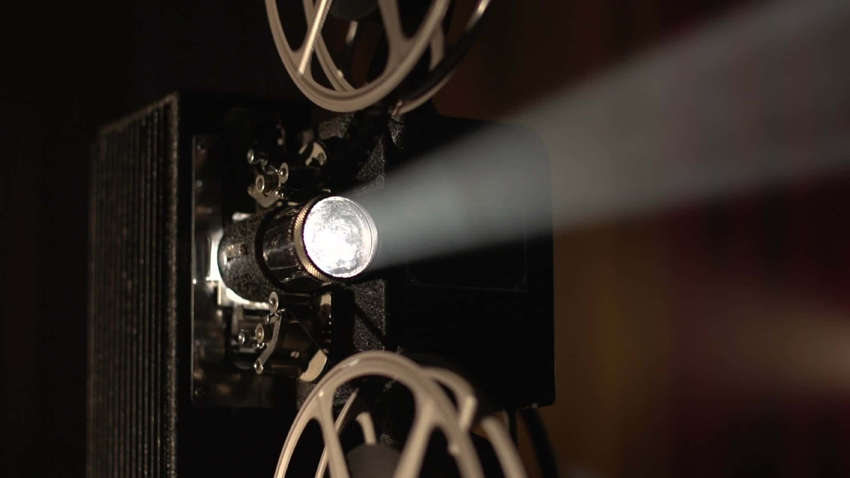 4K Projector, vintage film projector, reels spinning, 2K Desktop Wallpaper