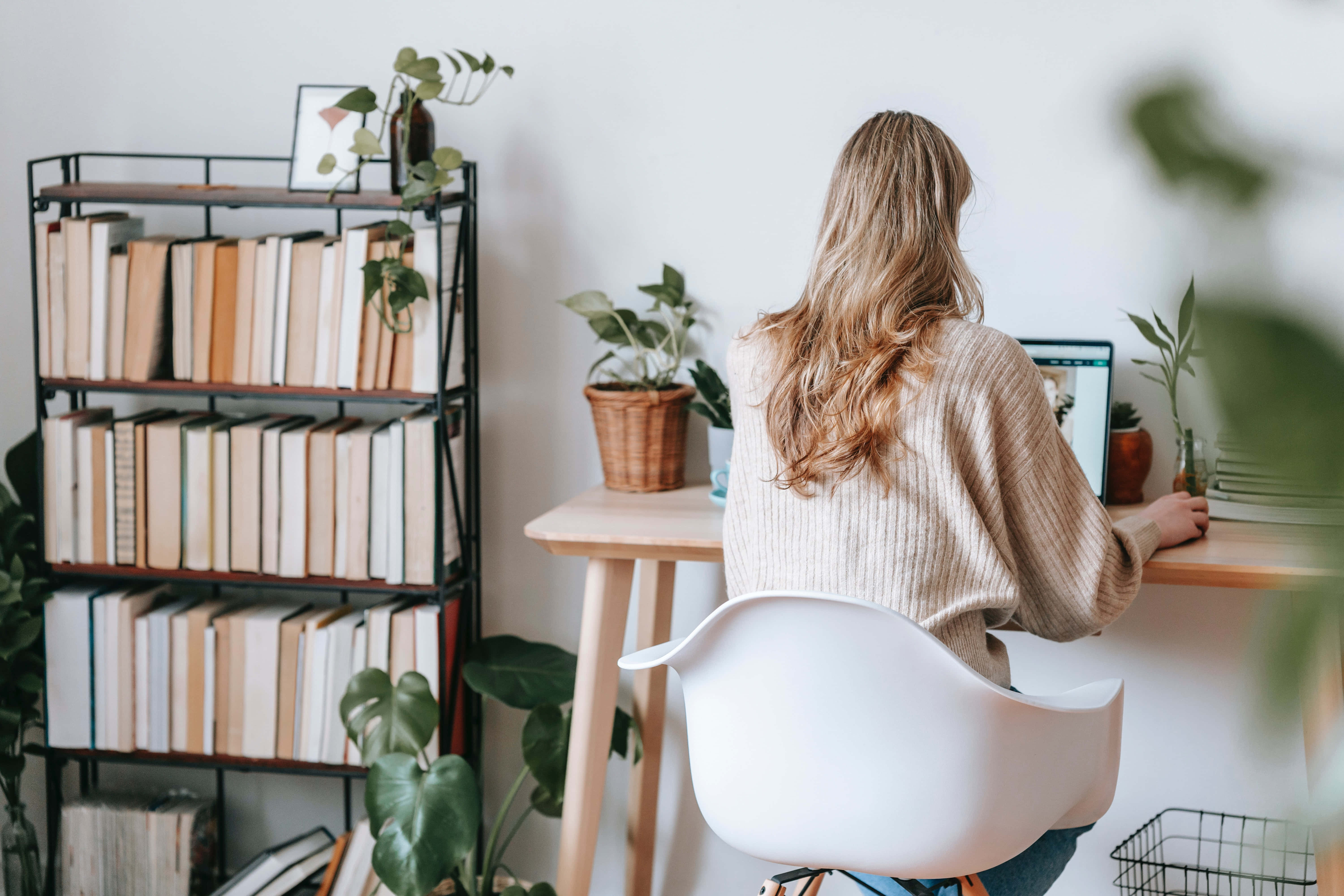Home Library, wooden desk, long blonde hair, 5K Desktop Wallpaper