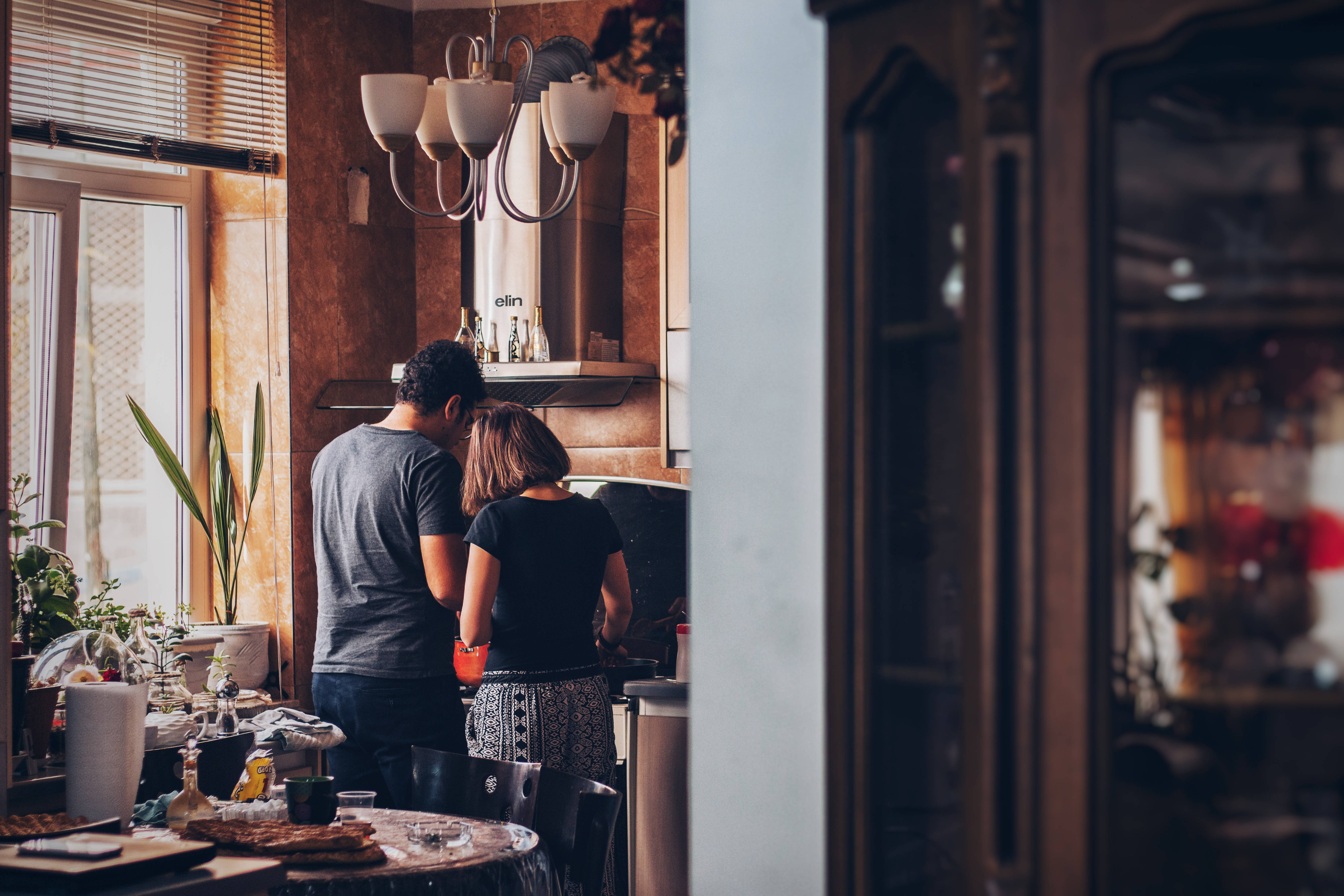 couple, kitchen, stove, 5K Desktop Wallpaper
