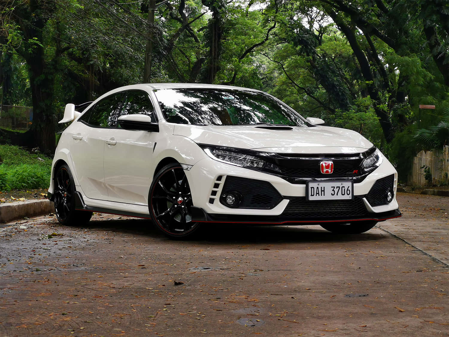 Honda Civic Type R, white, wet concrete driveway, HD Desktop Wallpaper