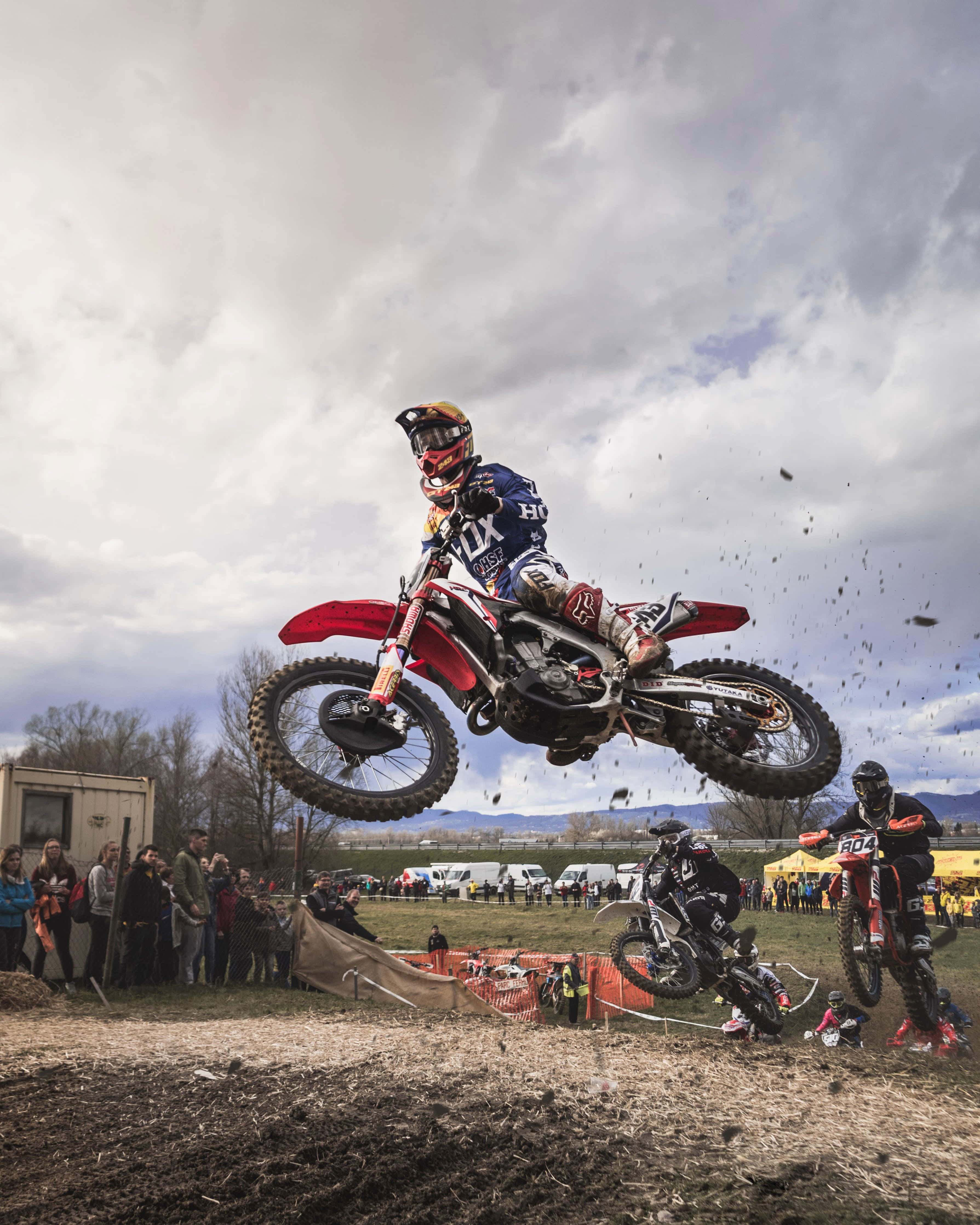 Honda Dirt Bike, red bike, motocross rider, 4K Phone Wallpaper