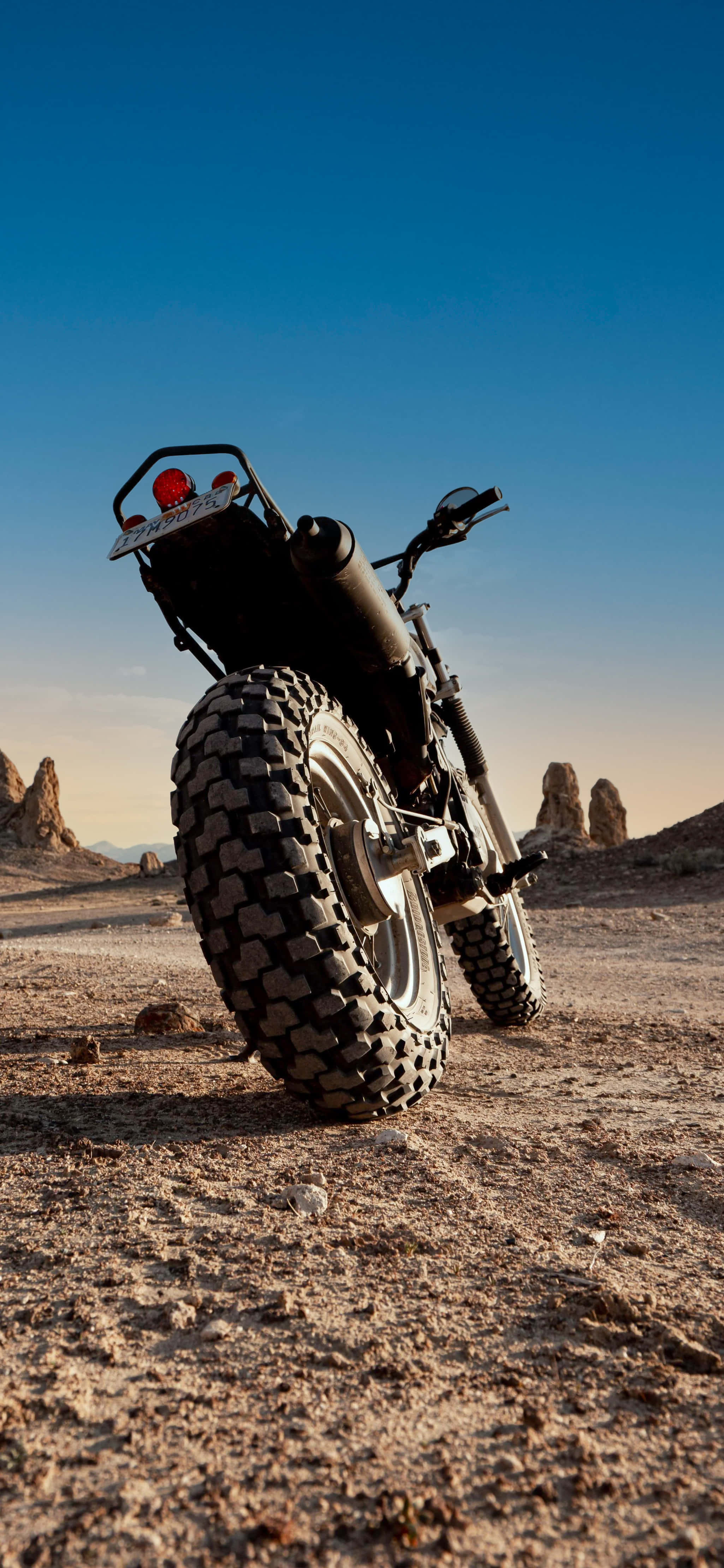 Honda Dirt Bike, rugged black dirt bike, sandy terrain, 4K Phone Wallpaper