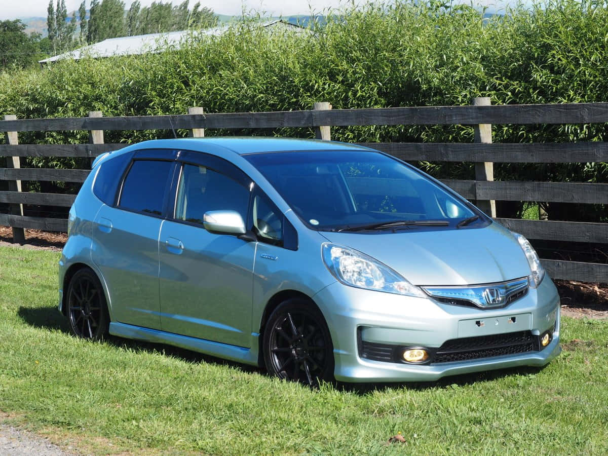 Honda Fit, silver, grass, SD Desktop Wallpaper
