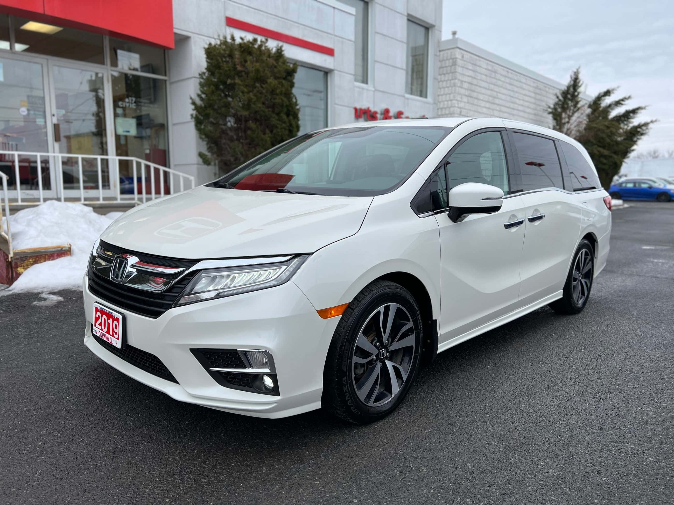2019 Honda Odyssey, white, minivan, 2K Desktop Wallpaper