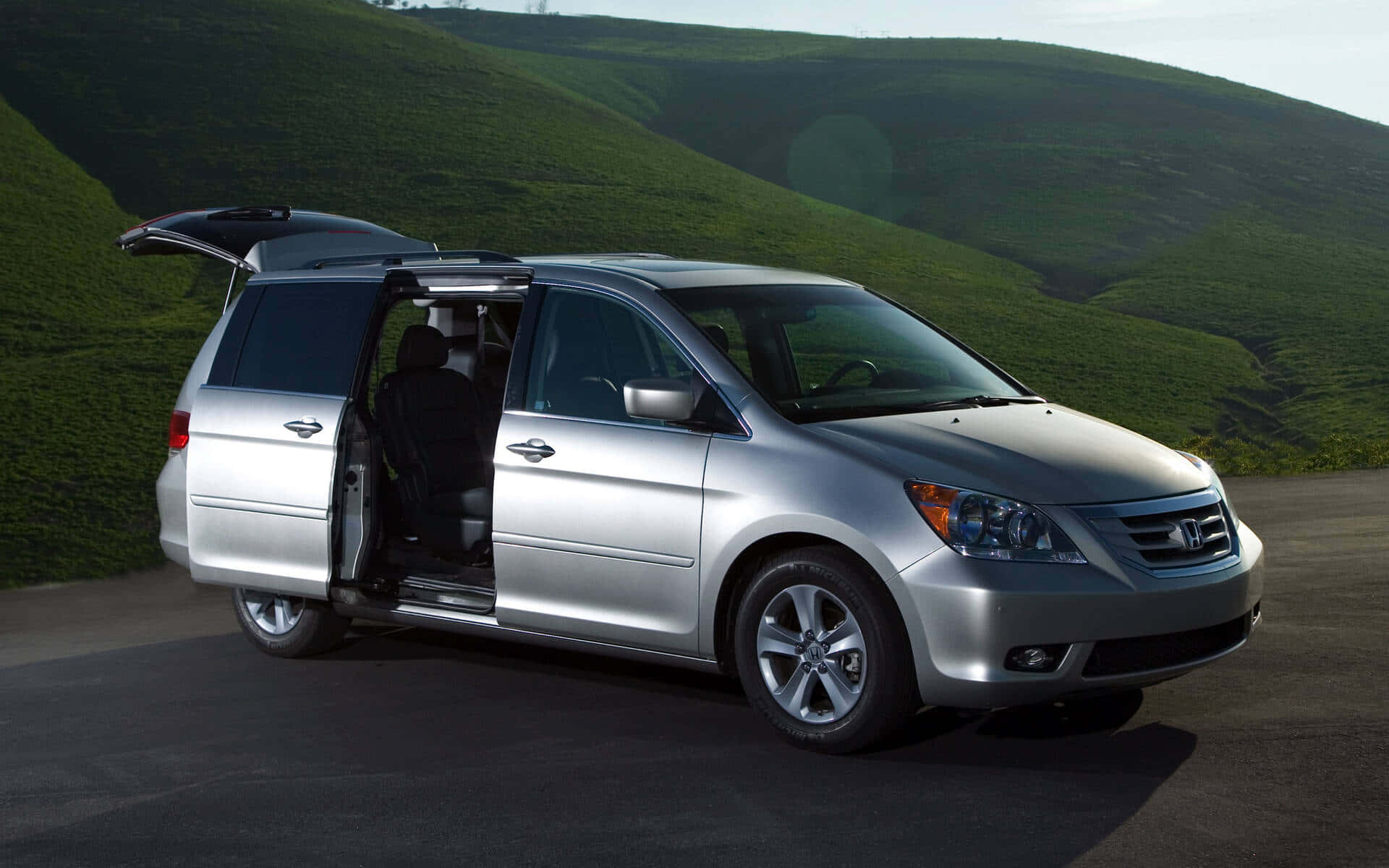Honda Odyssey, silver, paved road, Full HD Desktop Wallpaper
